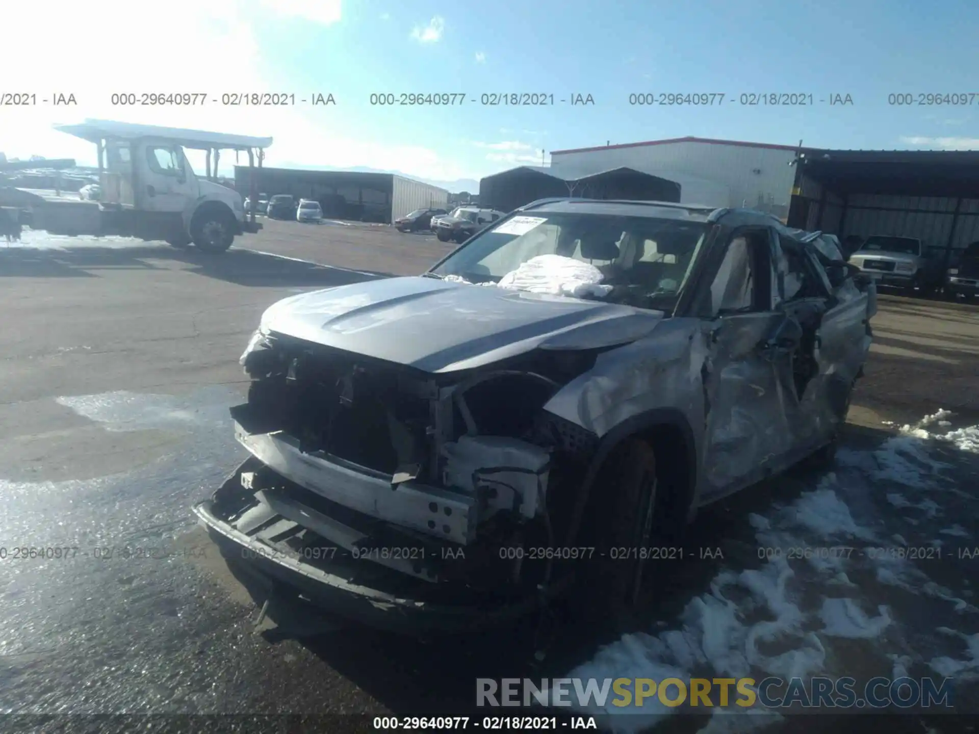 2 Photograph of a damaged car 5TDHZRBH4LS510482 TOYOTA HIGHLANDER 2020