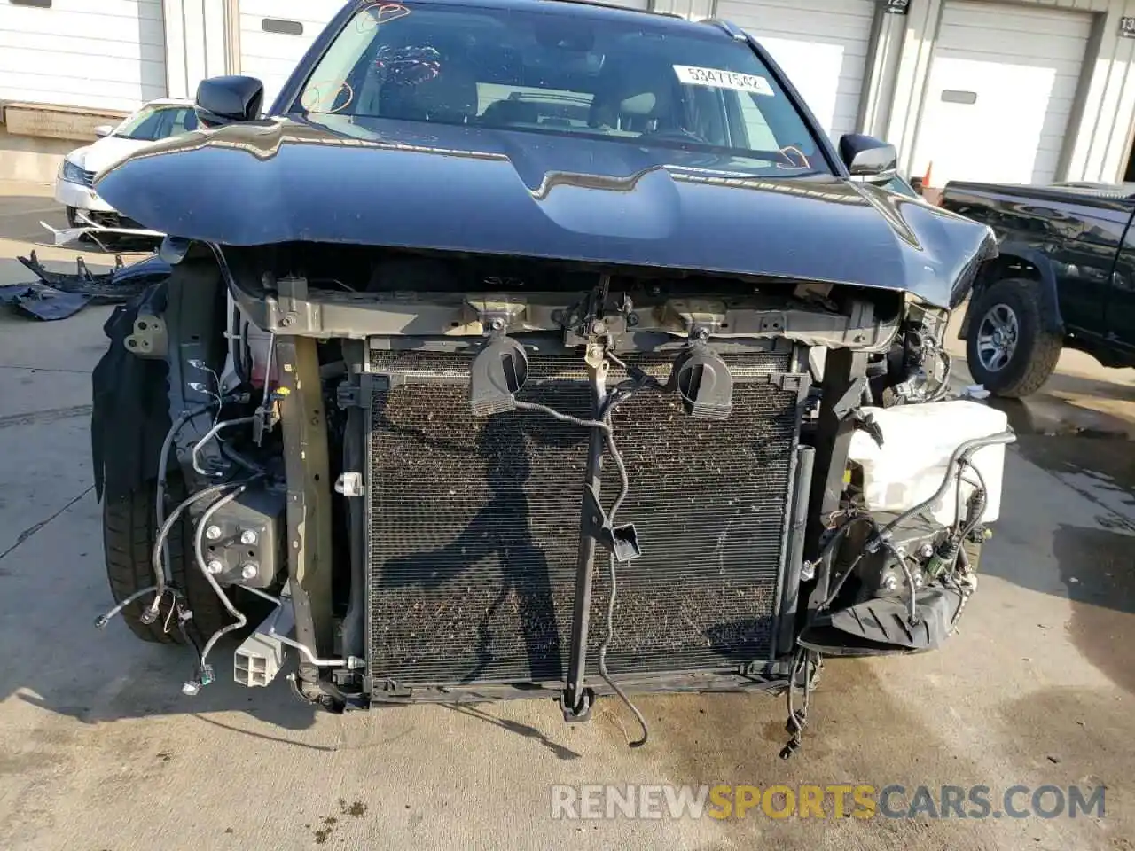 9 Photograph of a damaged car 5TDHZRBH5LS030595 TOYOTA HIGHLANDER 2020