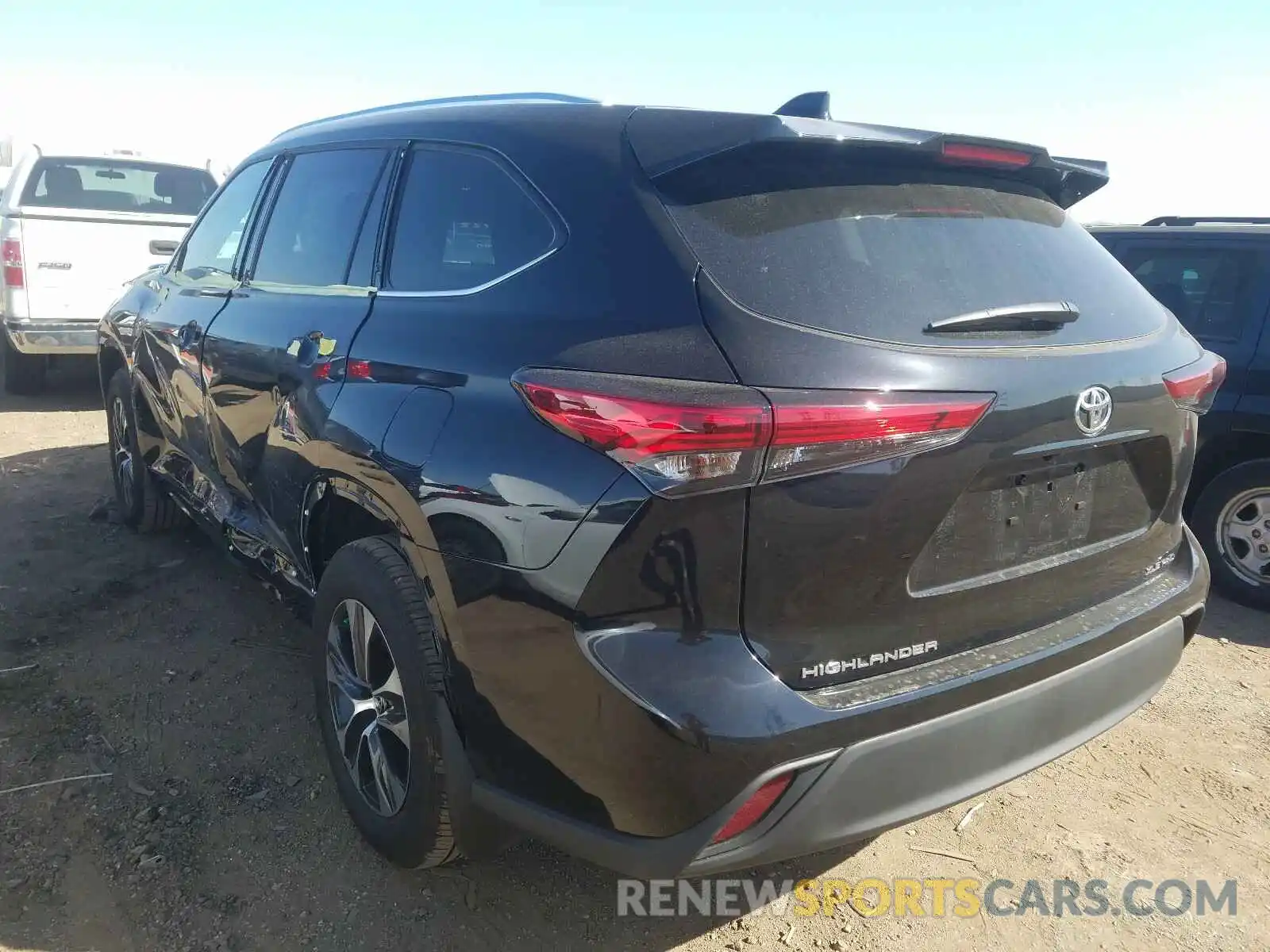 3 Photograph of a damaged car 5TDHZRBH5LS043122 TOYOTA HIGHLANDER 2020