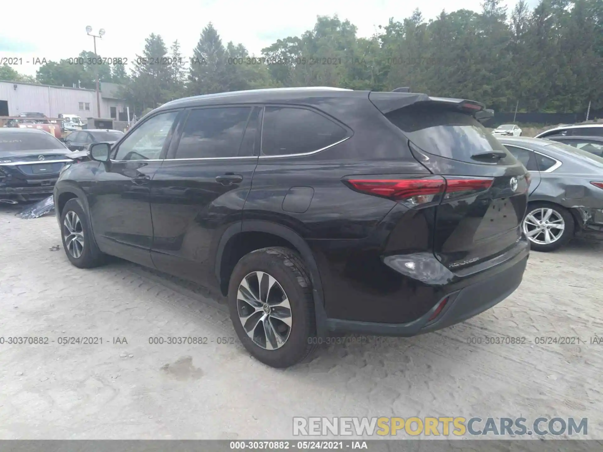 3 Photograph of a damaged car 5TDHZRBH5LS053164 TOYOTA HIGHLANDER 2020