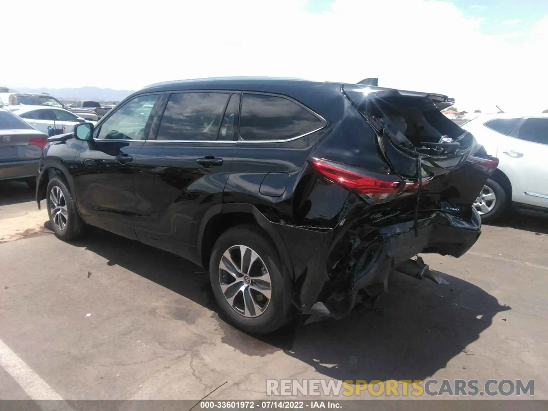 3 Photograph of a damaged car 5TDHZRBH5LS519708 TOYOTA HIGHLANDER 2020