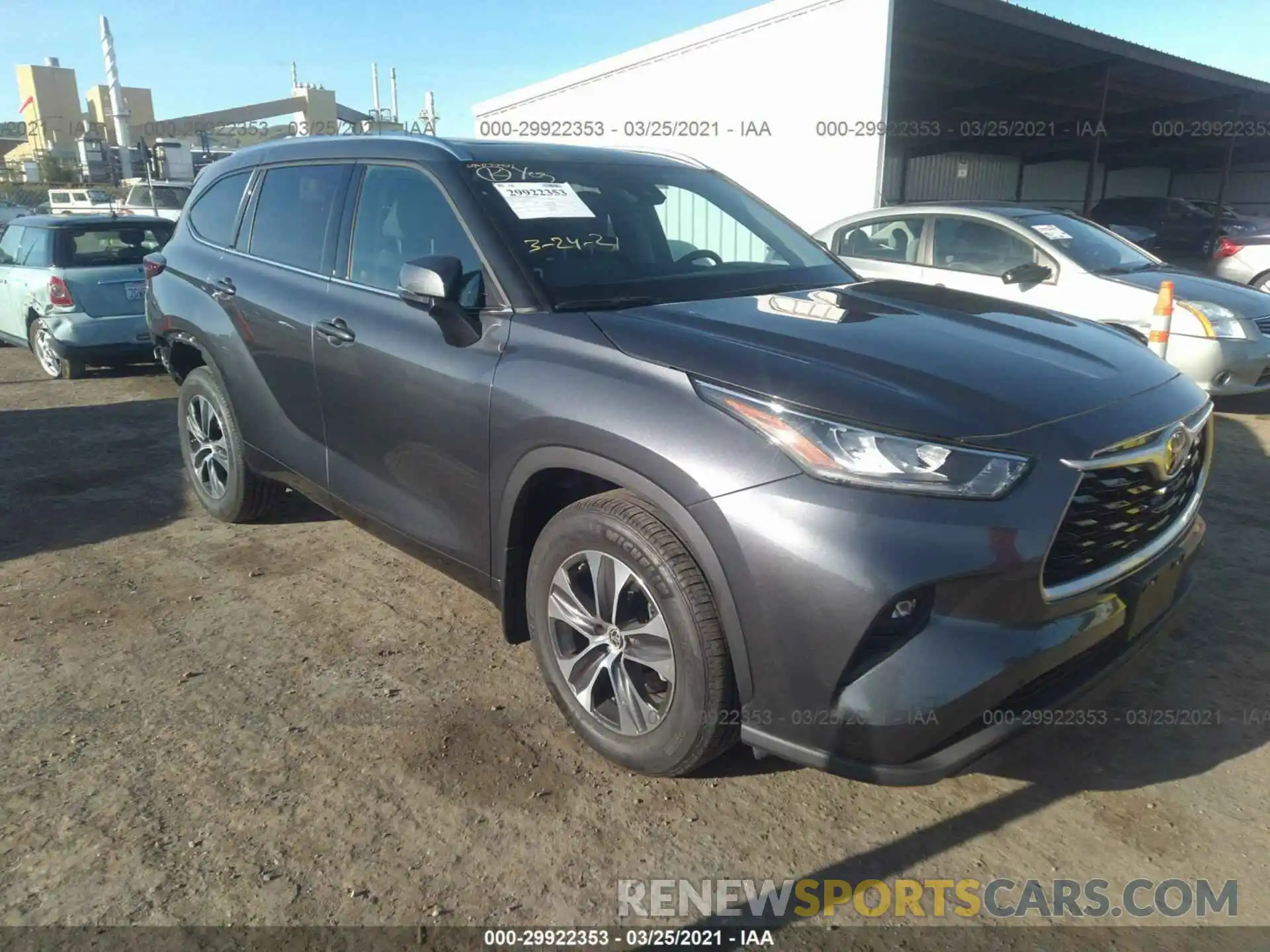 1 Photograph of a damaged car 5TDHZRBH6LS021422 TOYOTA HIGHLANDER 2020