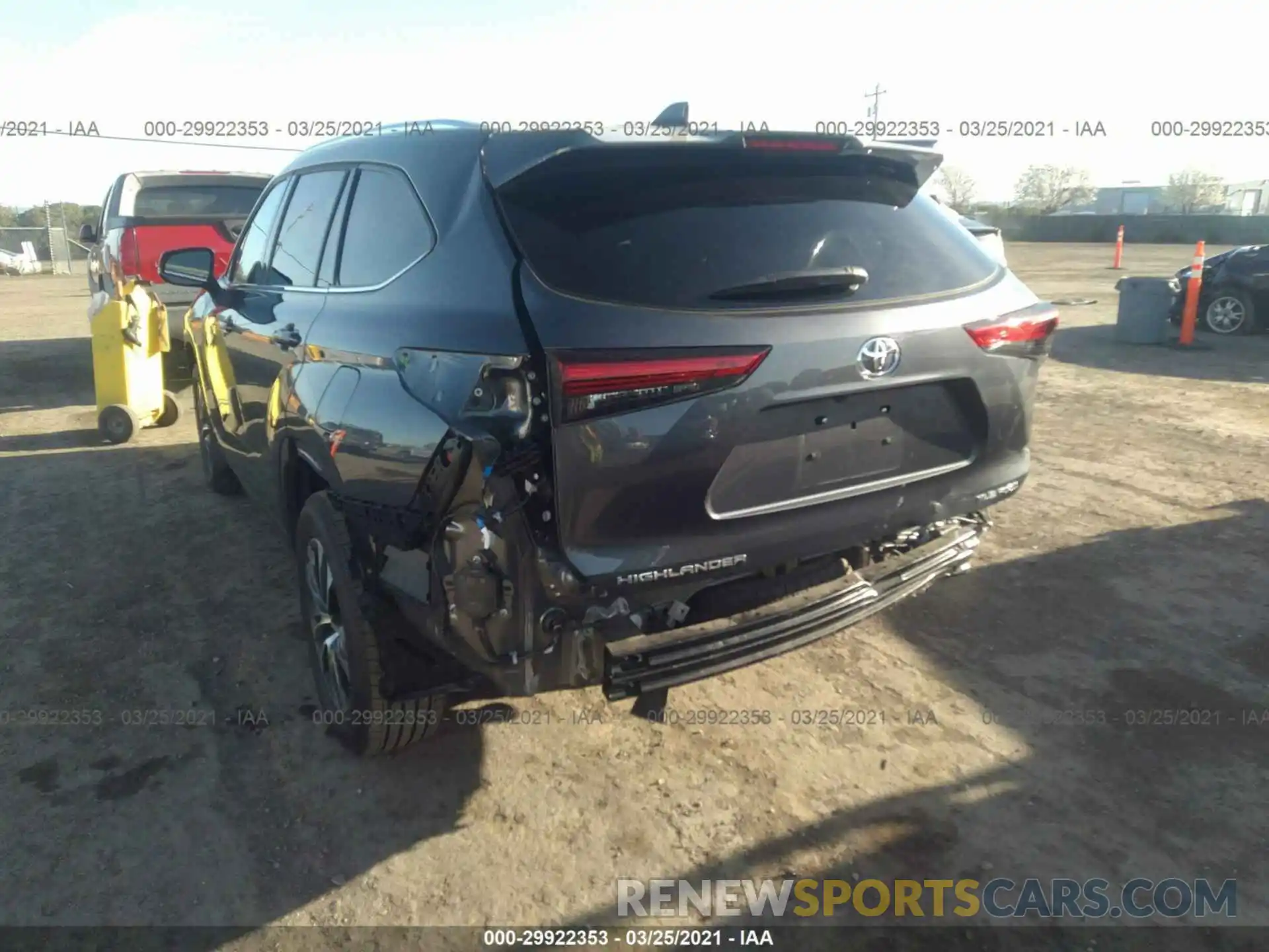 3 Photograph of a damaged car 5TDHZRBH6LS021422 TOYOTA HIGHLANDER 2020