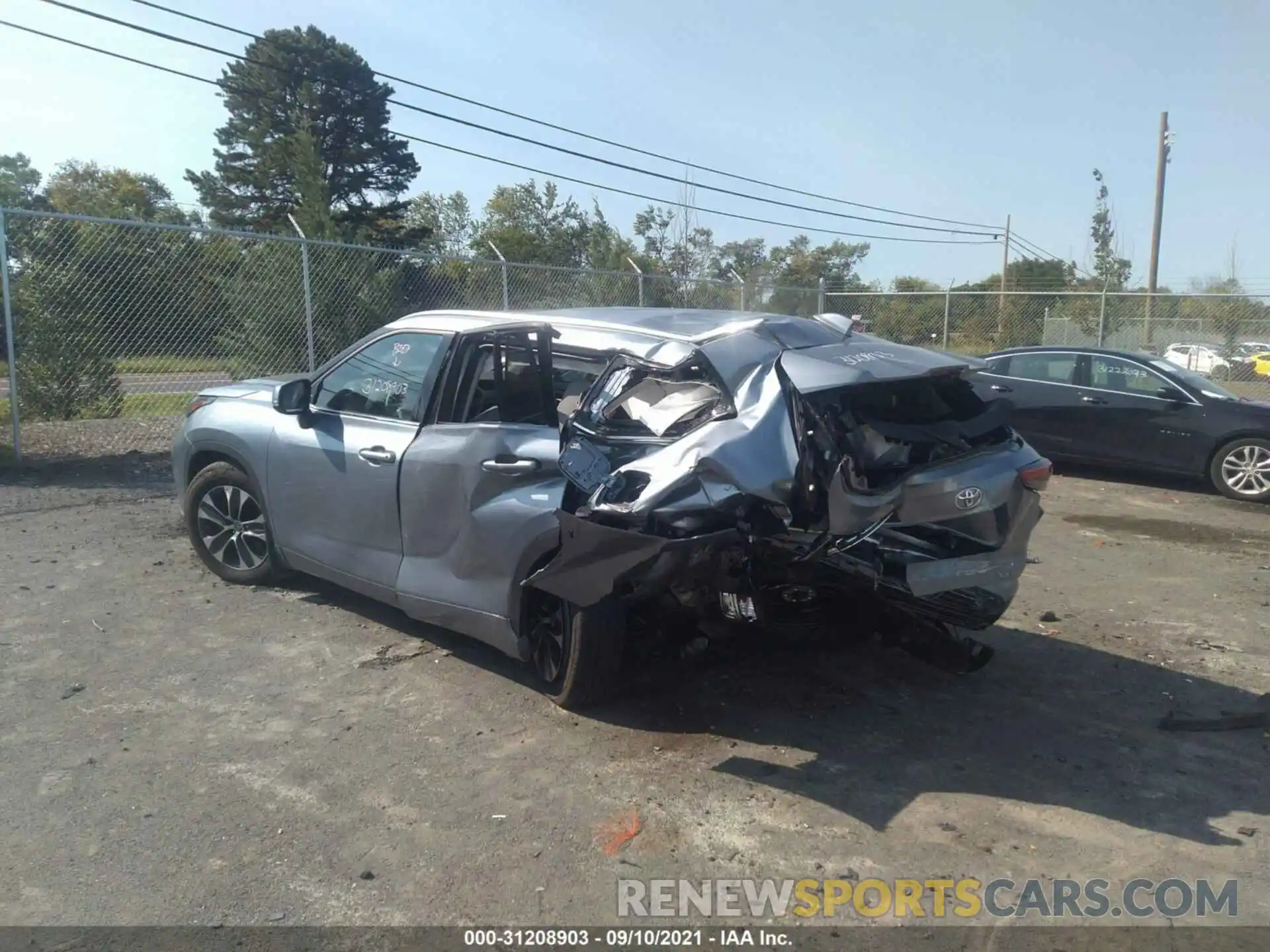 3 Photograph of a damaged car 5TDHZRBH6LS034512 TOYOTA HIGHLANDER 2020