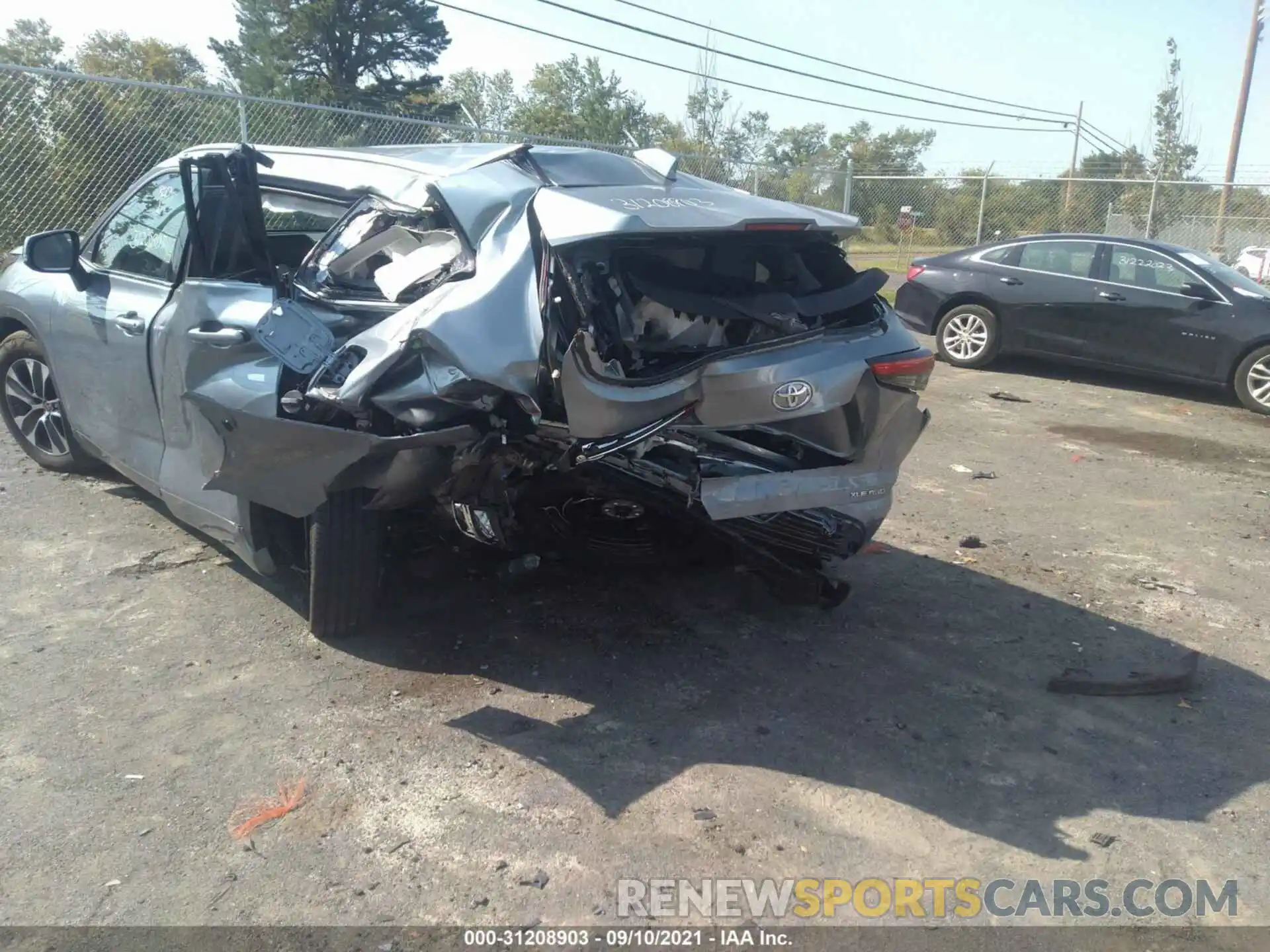 6 Photograph of a damaged car 5TDHZRBH6LS034512 TOYOTA HIGHLANDER 2020