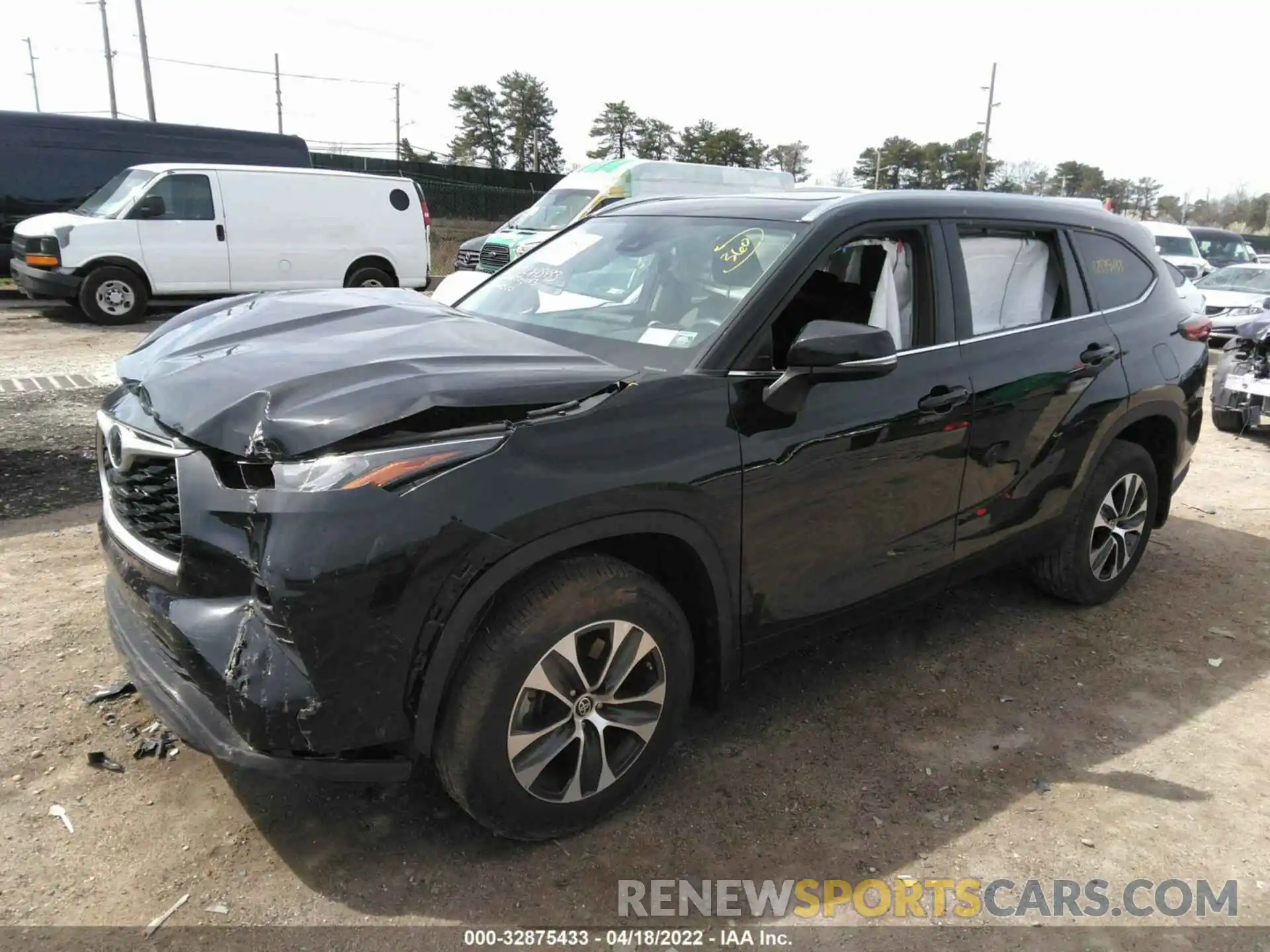 2 Photograph of a damaged car 5TDHZRBH6LS053688 TOYOTA HIGHLANDER 2020