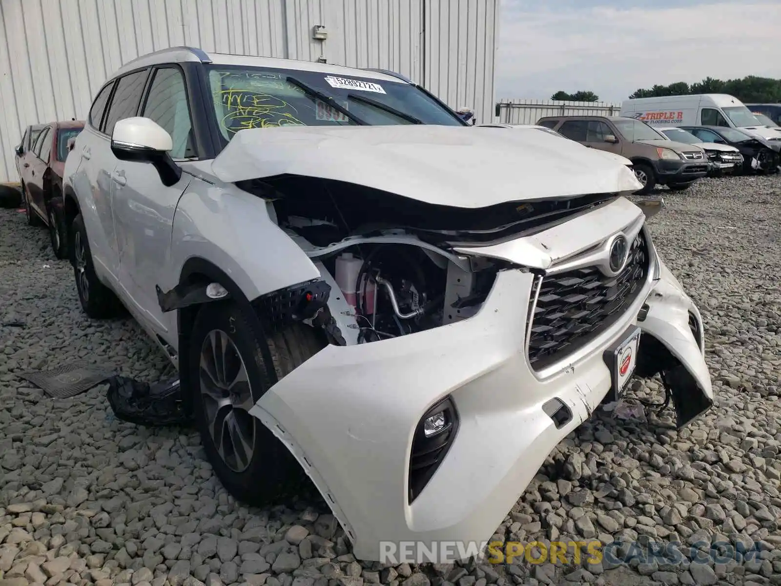 1 Photograph of a damaged car 5TDHZRBH7LS514221 TOYOTA HIGHLANDER 2020