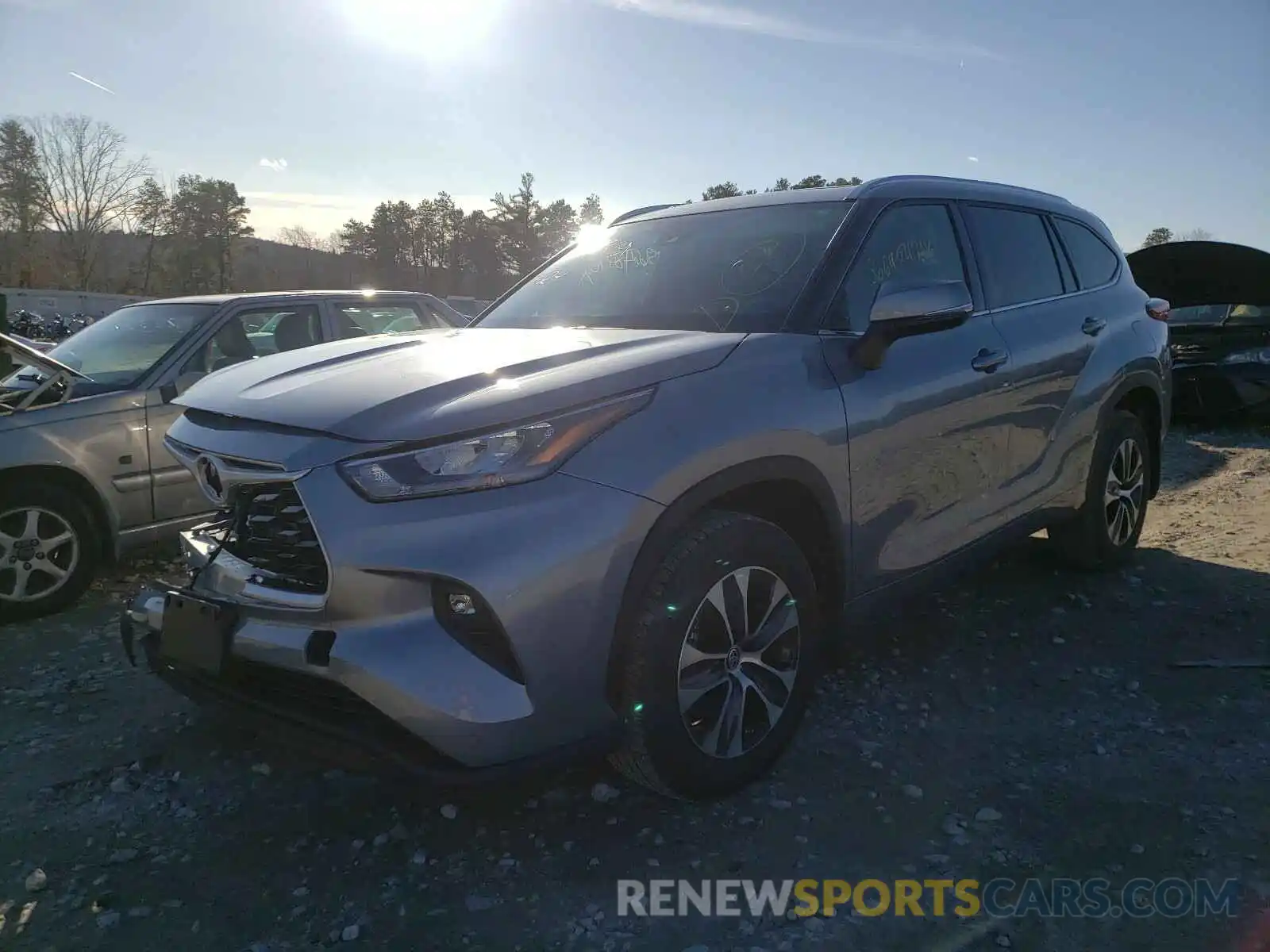 2 Photograph of a damaged car 5TDHZRBH8LS022975 TOYOTA HIGHLANDER 2020