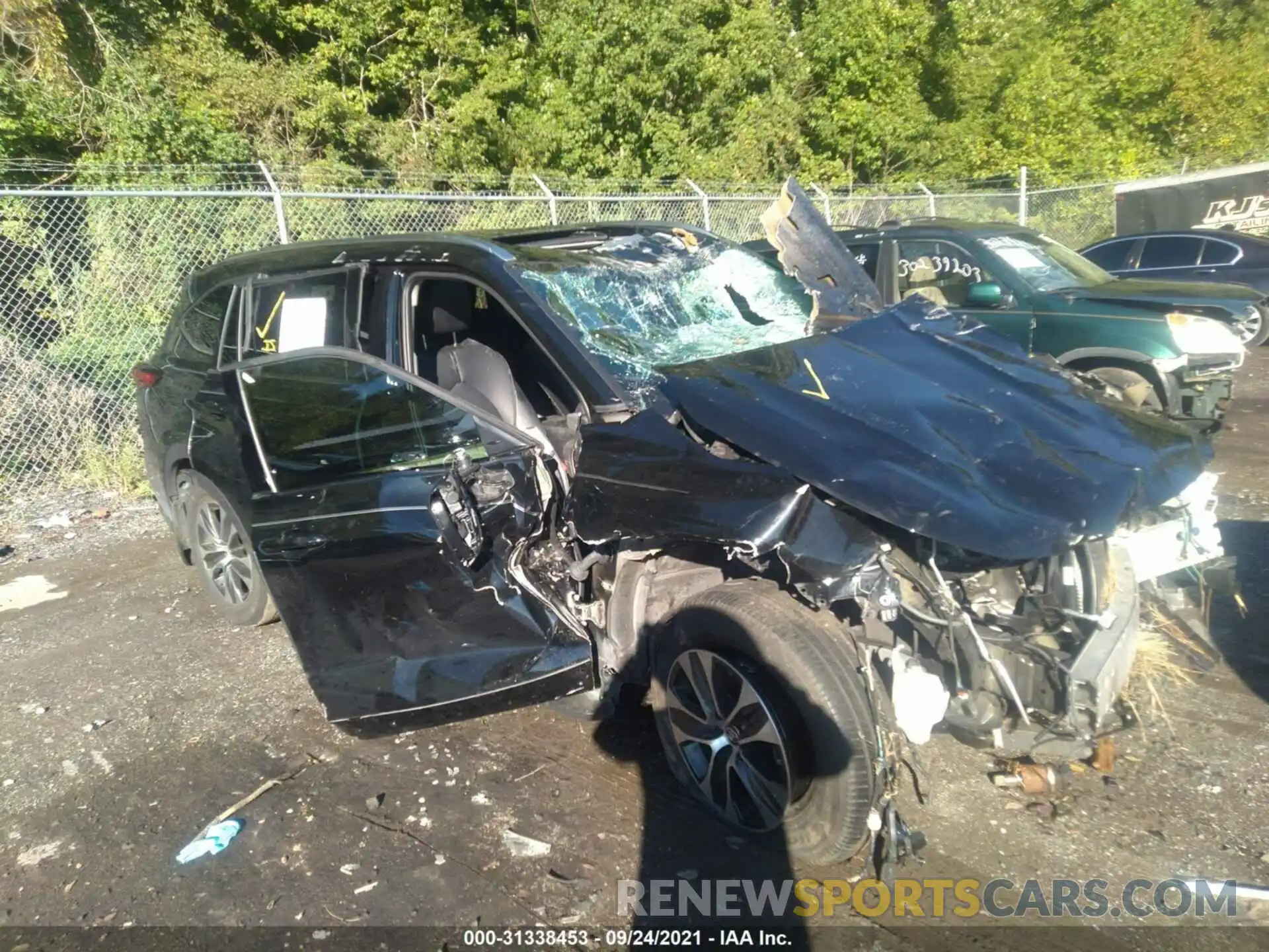 1 Photograph of a damaged car 5TDHZRBH9LS044029 TOYOTA HIGHLANDER 2020