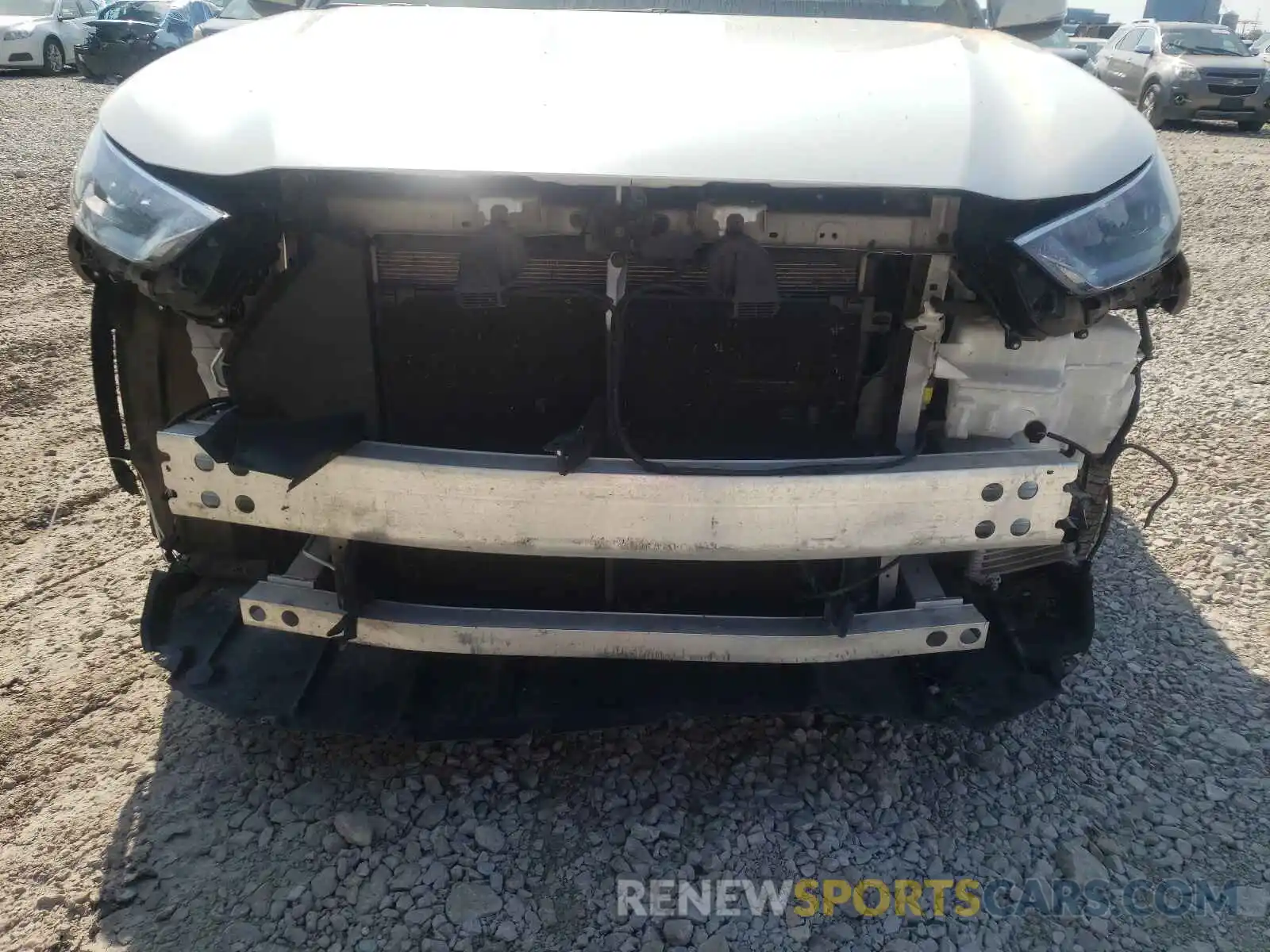 9 Photograph of a damaged car 5TDHZRBH9LS521736 TOYOTA HIGHLANDER 2020