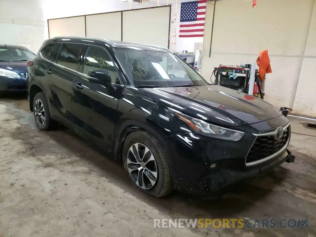 1 Photograph of a damaged car 5TDHZRBHXLS054780 TOYOTA HIGHLANDER 2020