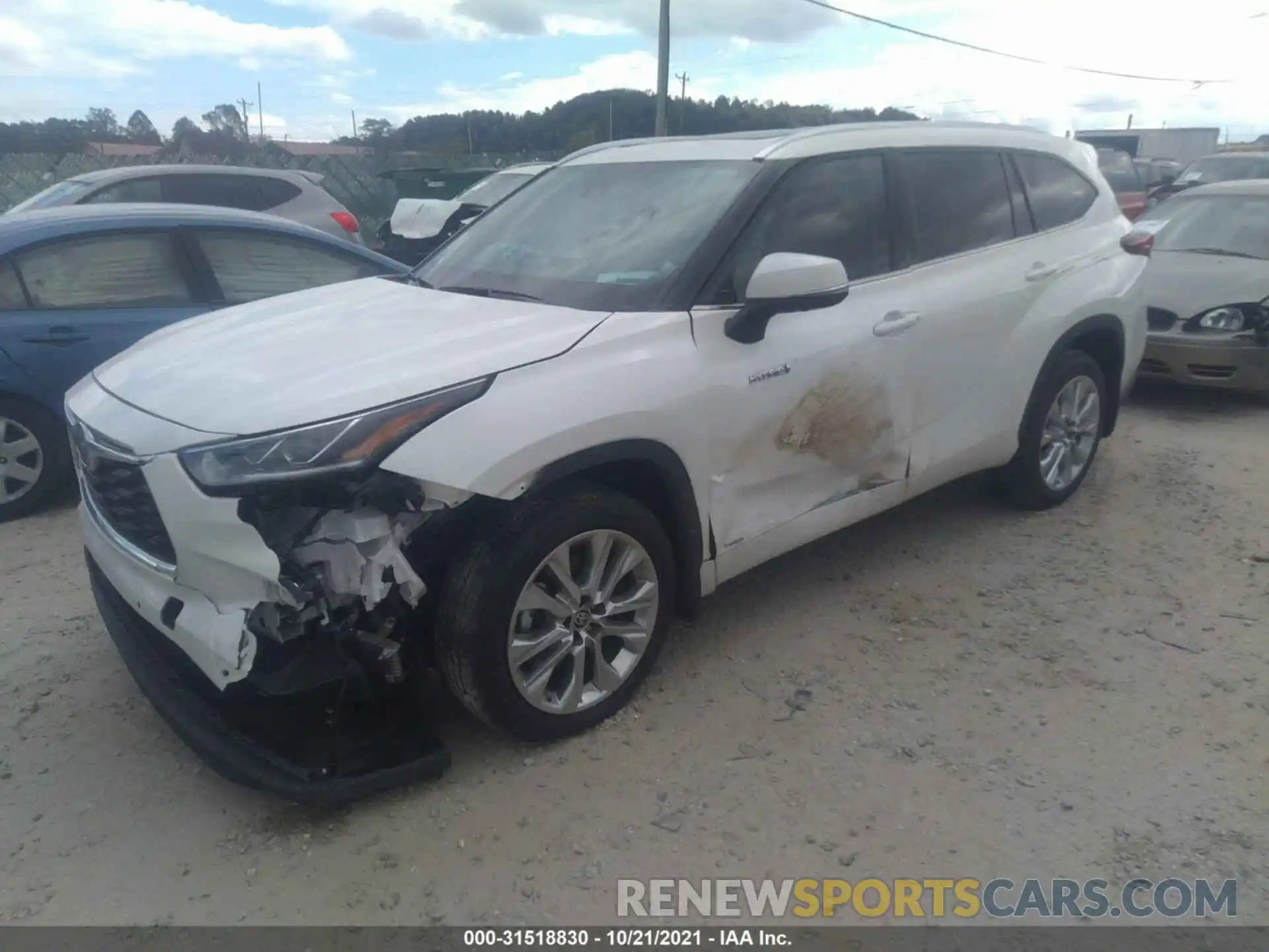 2 Photograph of a damaged car 5TDXBRCH6LS010970 TOYOTA HIGHLANDER 2020