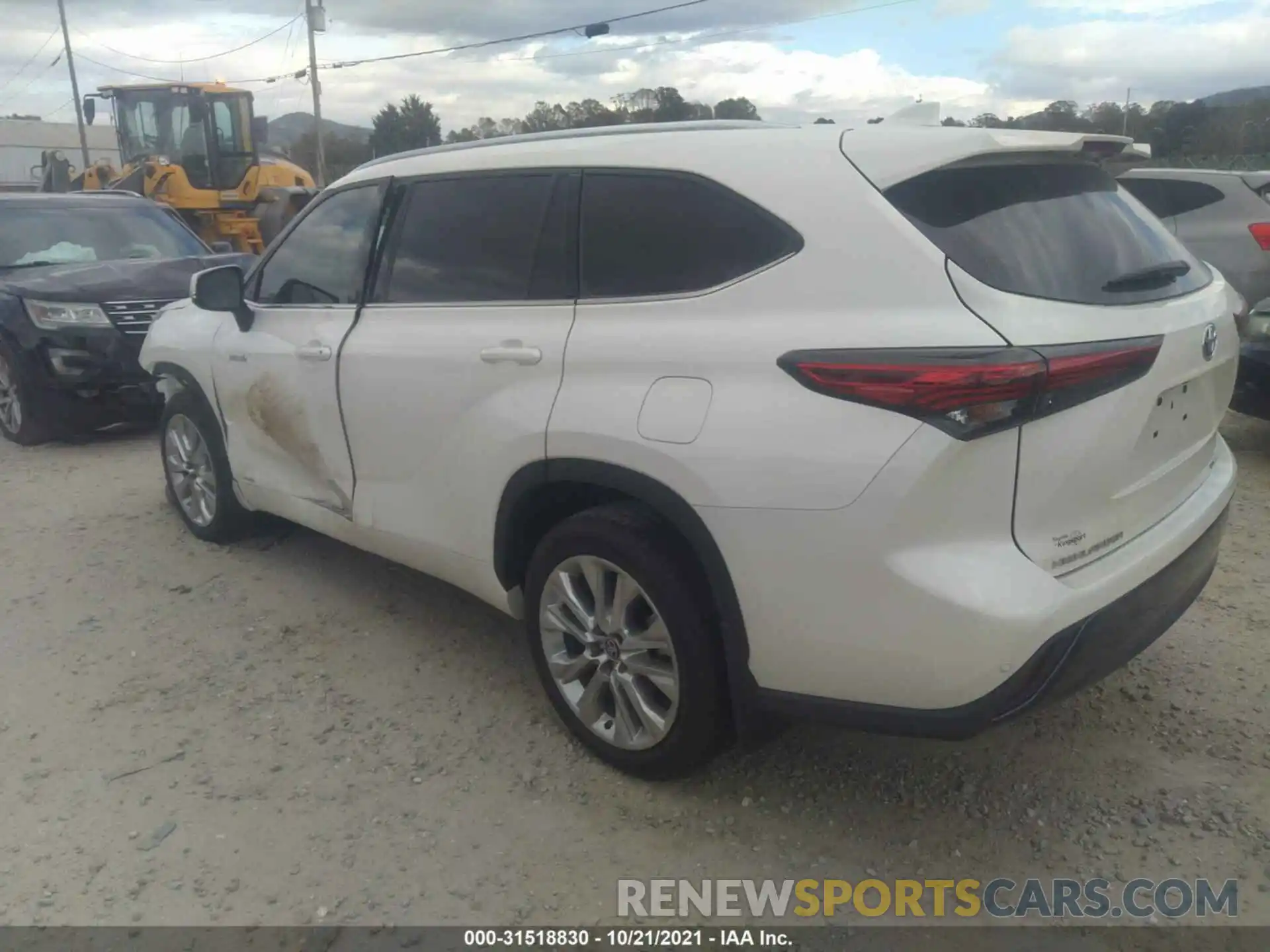 3 Photograph of a damaged car 5TDXBRCH6LS010970 TOYOTA HIGHLANDER 2020