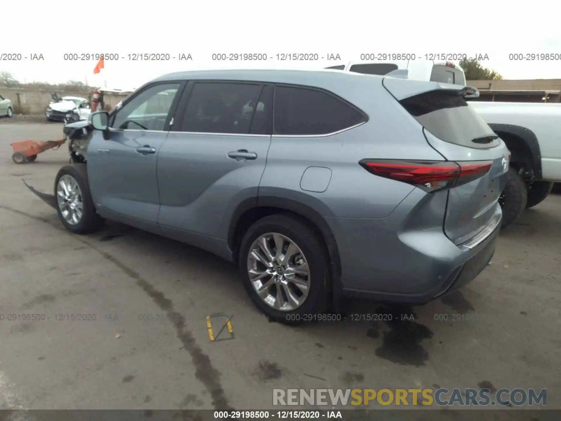 3 Photograph of a damaged car 5TDXBRCH7LS011058 TOYOTA HIGHLANDER 2020