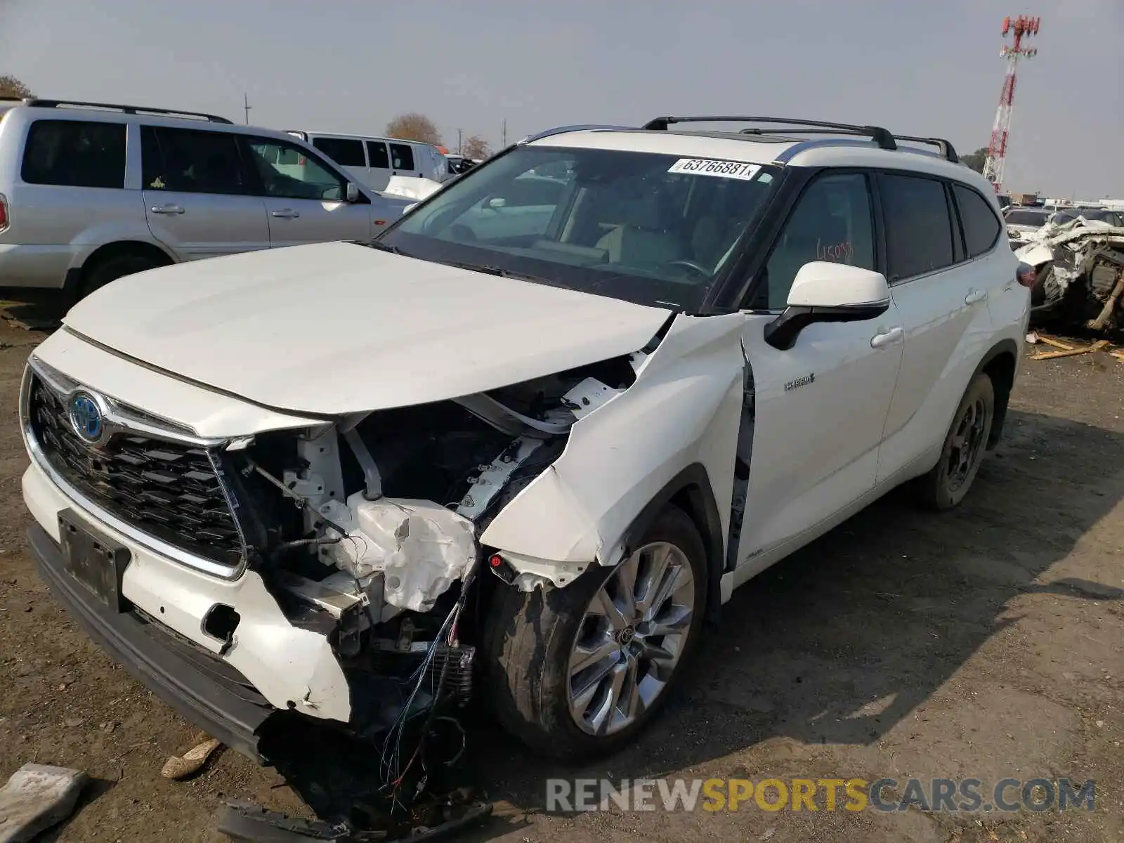 2 Photograph of a damaged car 5TDXBRCH8LS012848 TOYOTA HIGHLANDER 2020