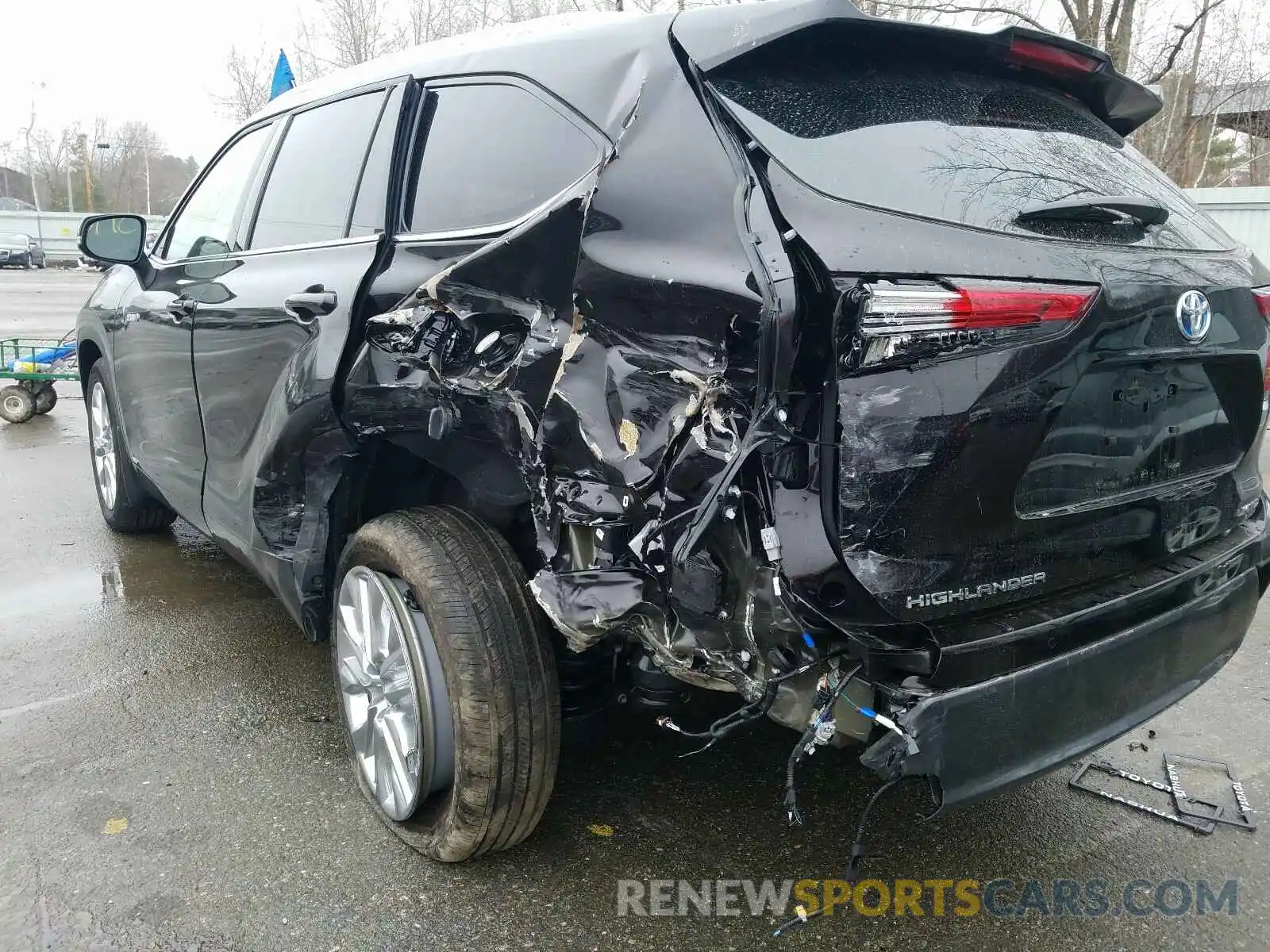 9 Photograph of a damaged car 5TDXBRCHXLS008302 TOYOTA HIGHLANDER 2020