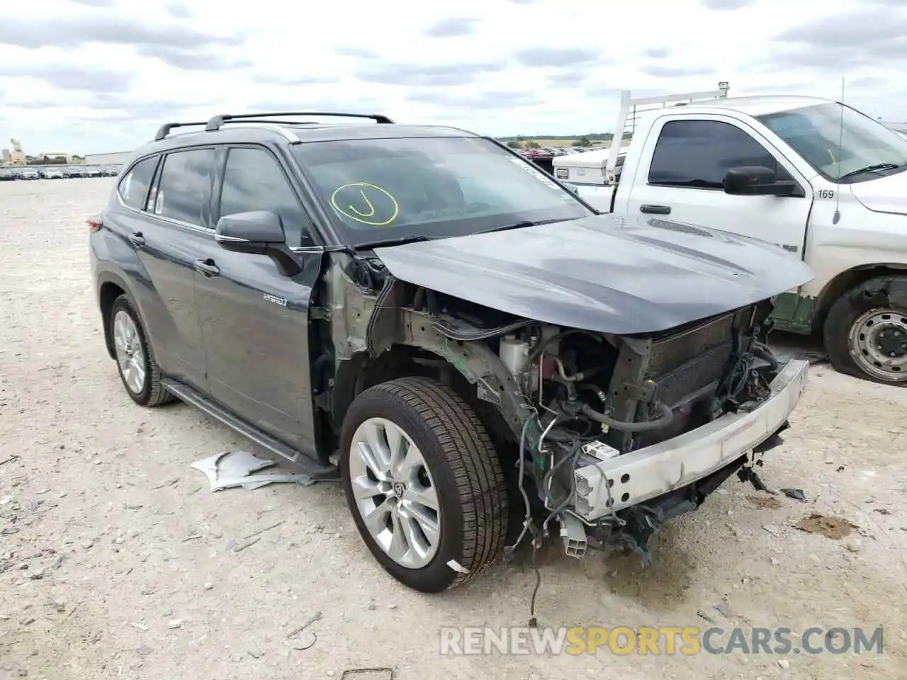 1 Photograph of a damaged car 5TDYARAH5LS000537 TOYOTA HIGHLANDER 2020