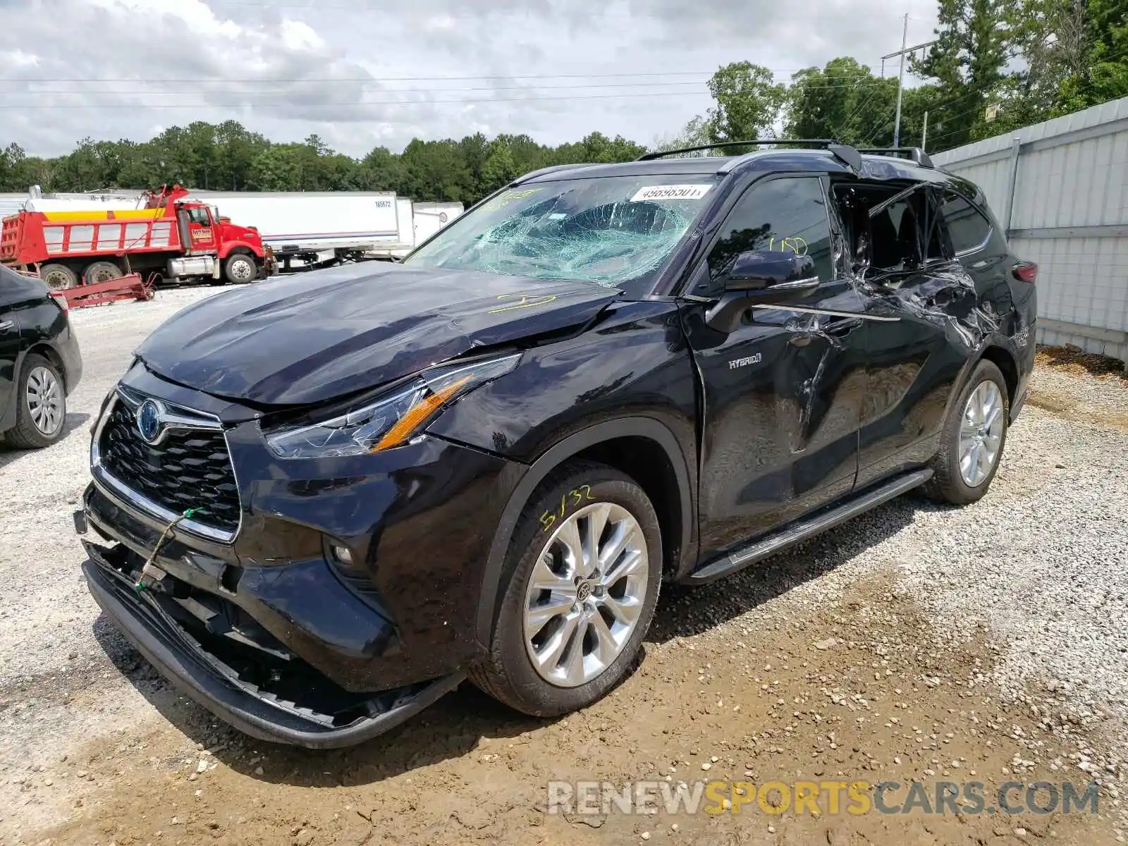 2 Photograph of a damaged car 5TDYARAH8LS002461 TOYOTA HIGHLANDER 2020