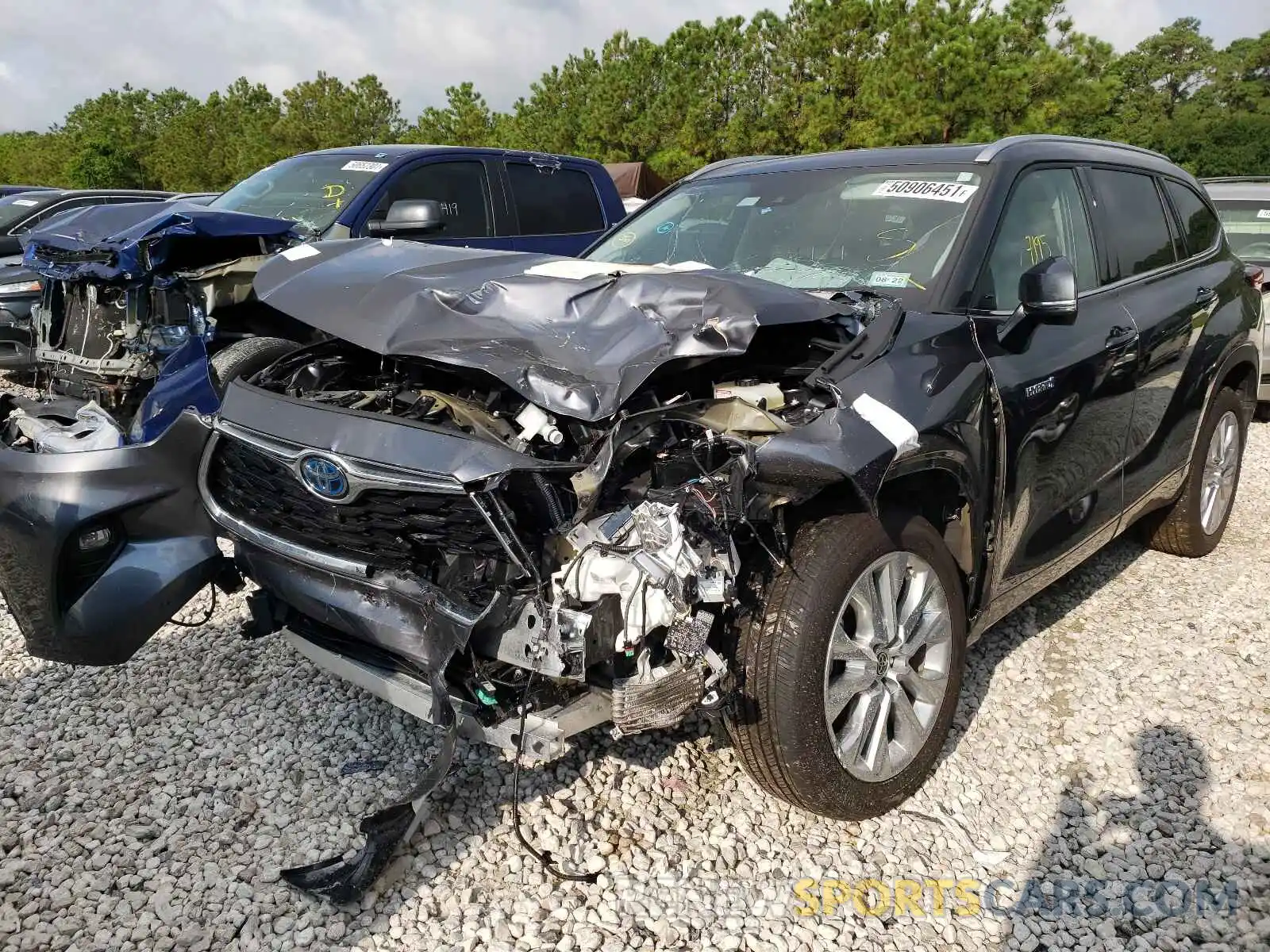 2 Photograph of a damaged car 5TDYARAHXLS003367 TOYOTA HIGHLANDER 2020