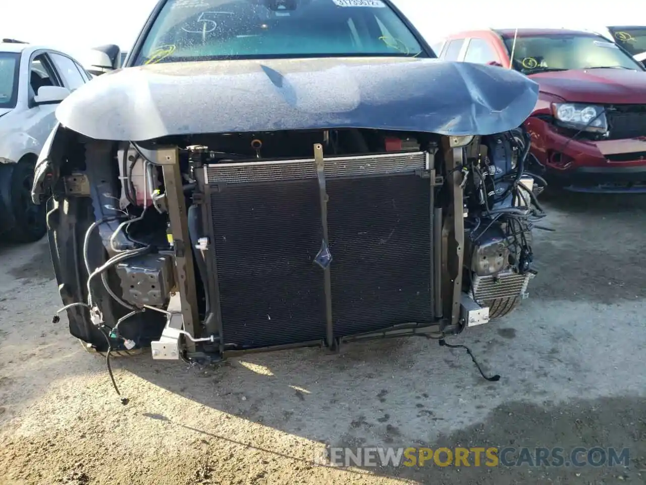 9 Photograph of a damaged car 5TDYZRAH0LS017125 TOYOTA HIGHLANDER 2020