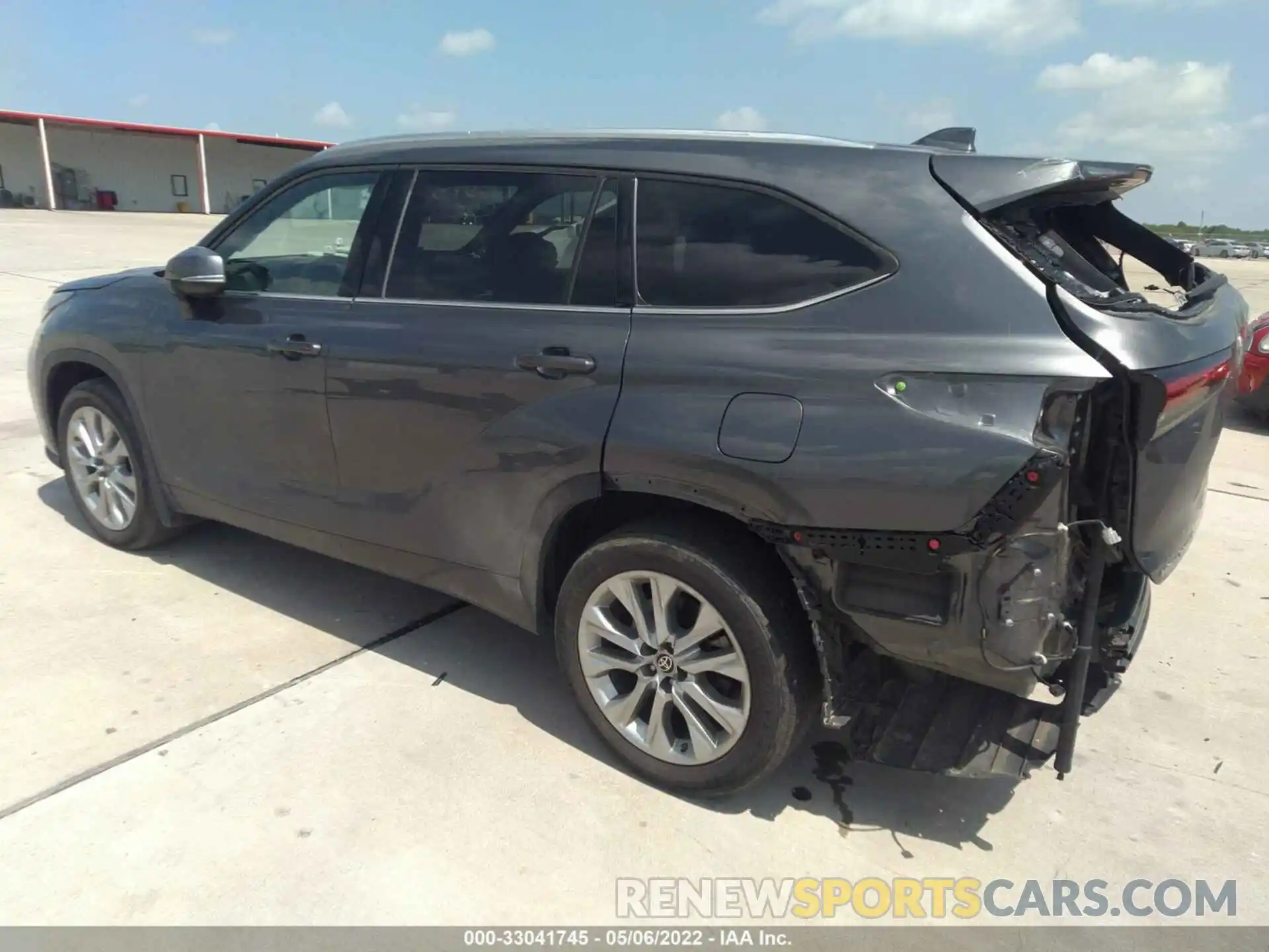 3 Photograph of a damaged car 5TDYZRAH0LS019389 TOYOTA HIGHLANDER 2020