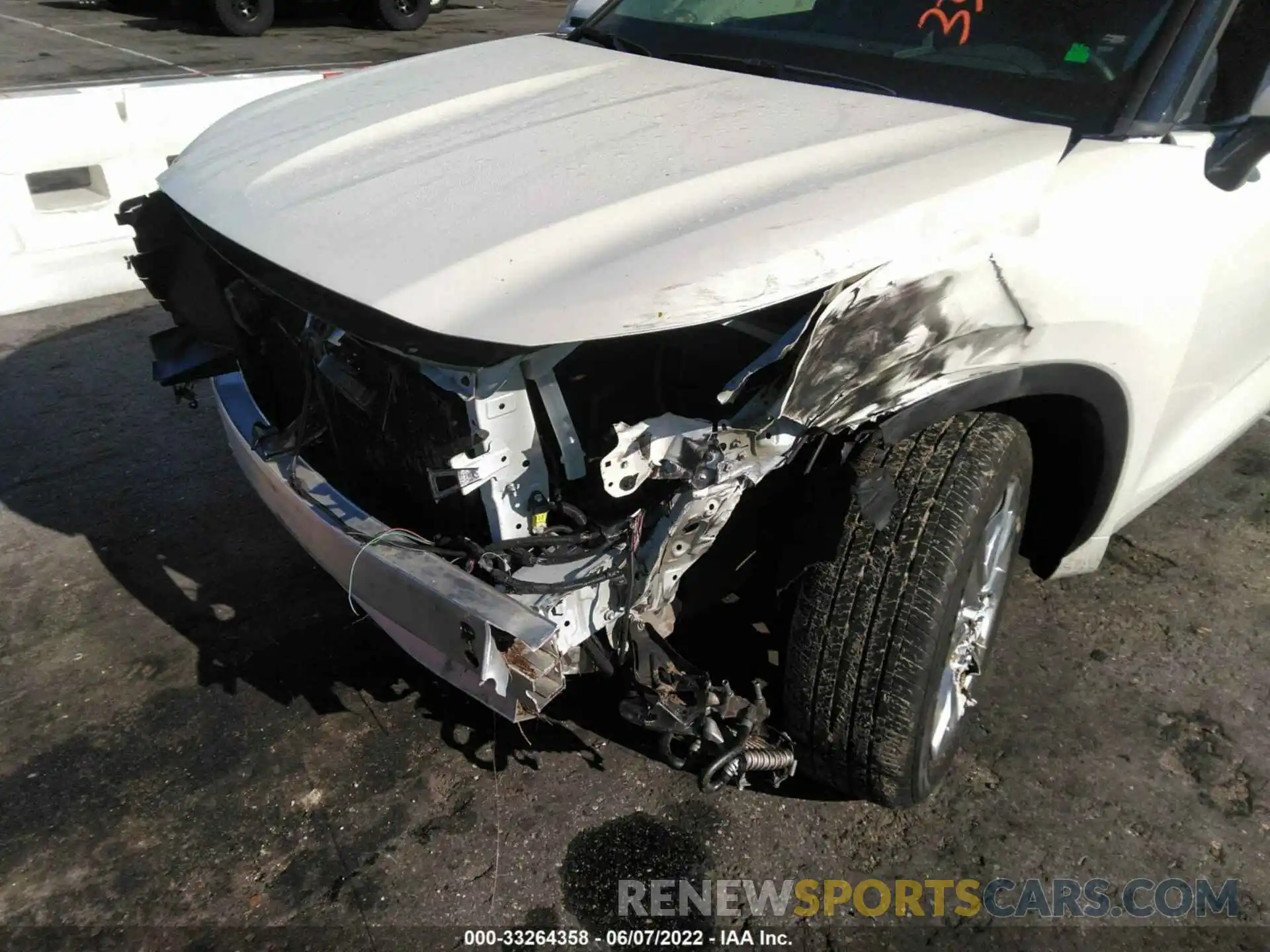 6 Photograph of a damaged car 5TDYZRAH2LS011858 TOYOTA HIGHLANDER 2020