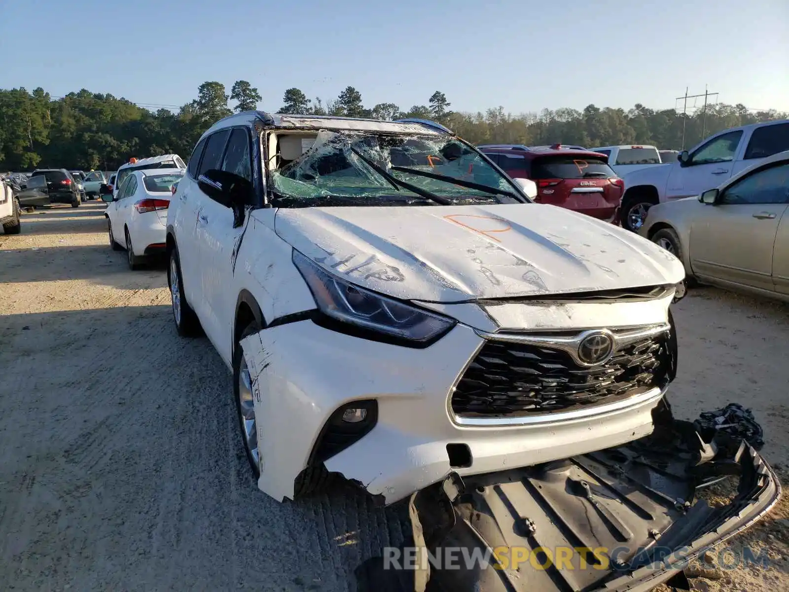 9 Photograph of a damaged car 5TDYZRAH3LS017975 TOYOTA HIGHLANDER 2020