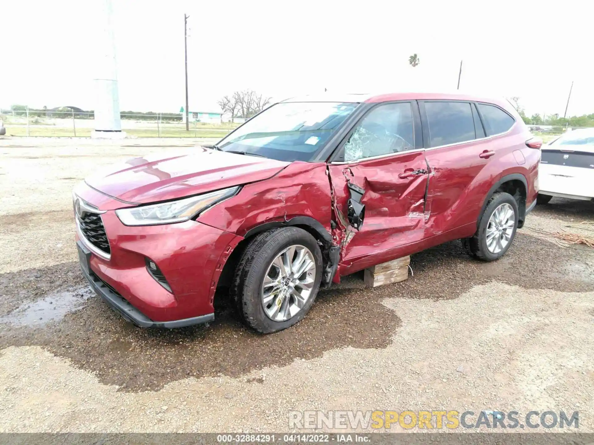 2 Photograph of a damaged car 5TDYZRAH4LS012333 TOYOTA HIGHLANDER 2020