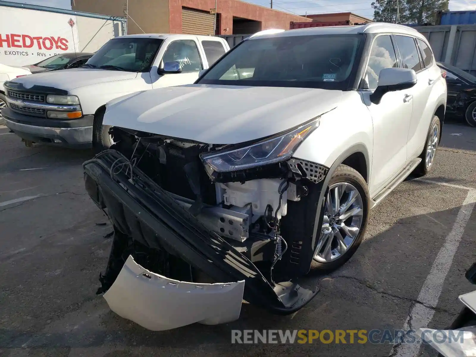 2 Photograph of a damaged car 5TDYZRAH4LS029102 TOYOTA HIGHLANDER 2020