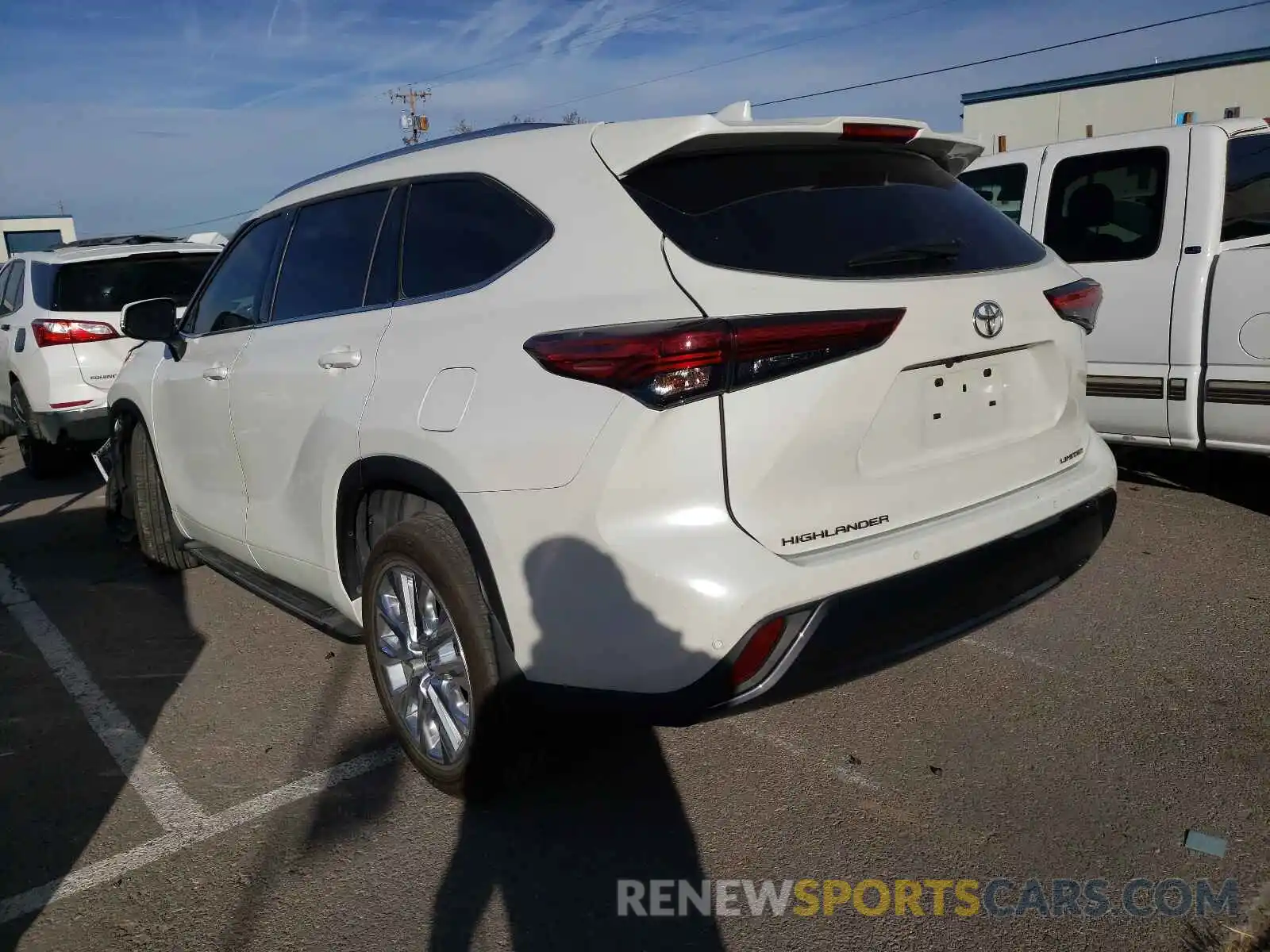 3 Photograph of a damaged car 5TDYZRAH4LS029102 TOYOTA HIGHLANDER 2020