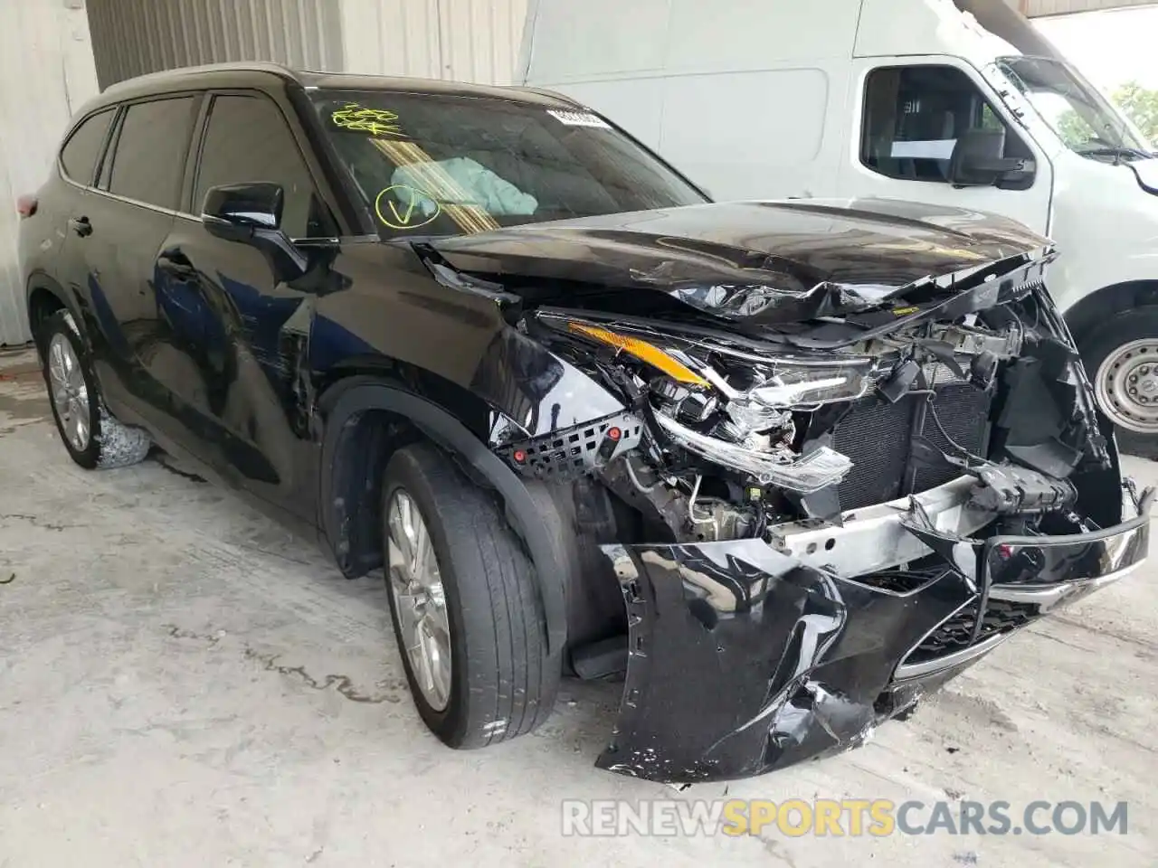 1 Photograph of a damaged car 5TDYZRAH5LS006122 TOYOTA HIGHLANDER 2020