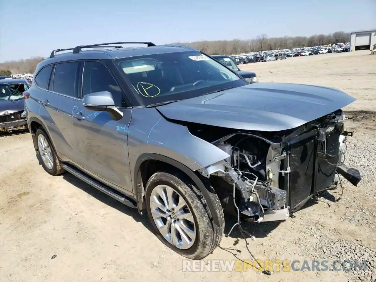 1 Photograph of a damaged car 5TDYZRAH5LS013233 TOYOTA HIGHLANDER 2020