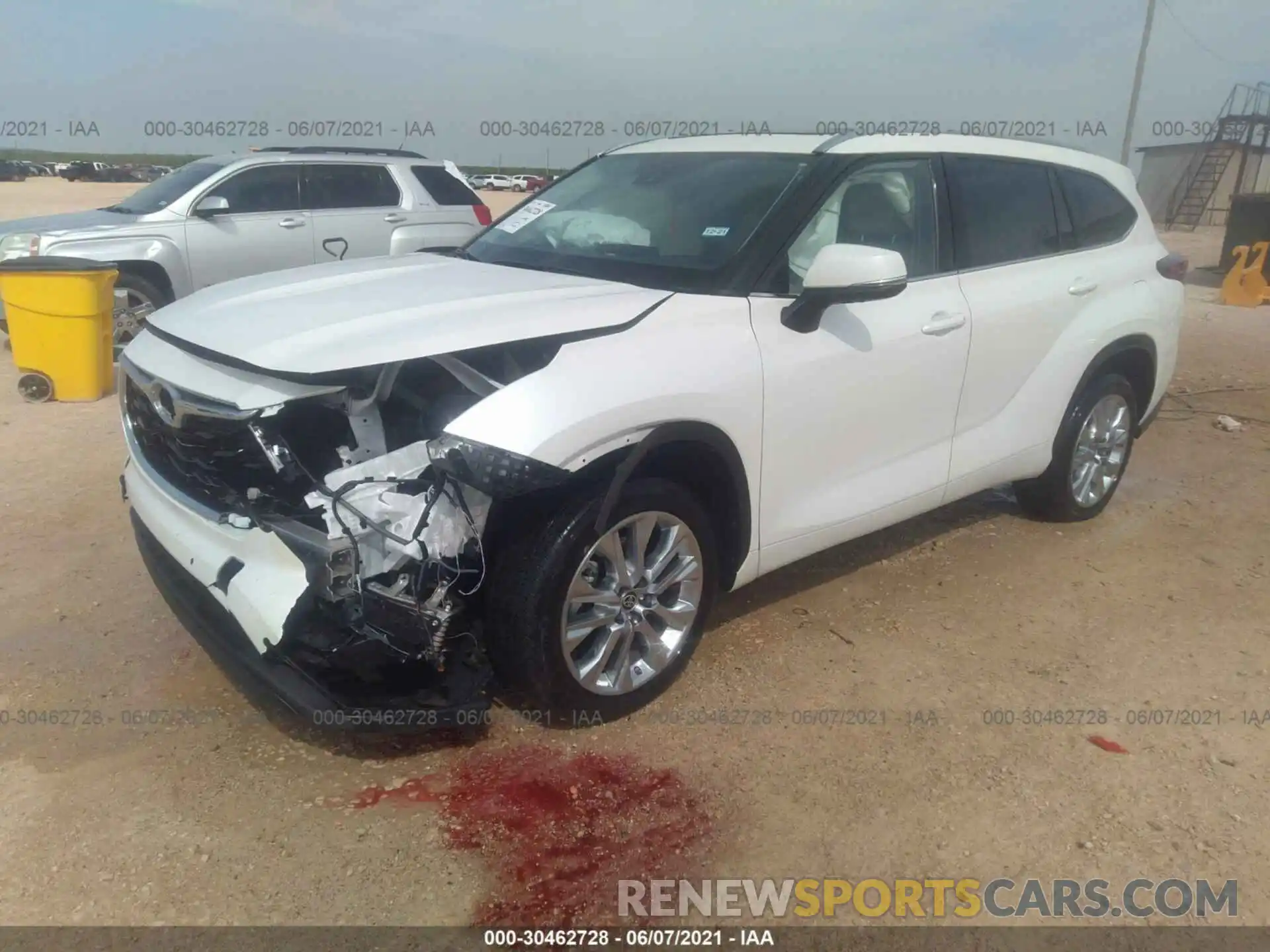 2 Photograph of a damaged car 5TDYZRAH5LS028380 TOYOTA HIGHLANDER 2020