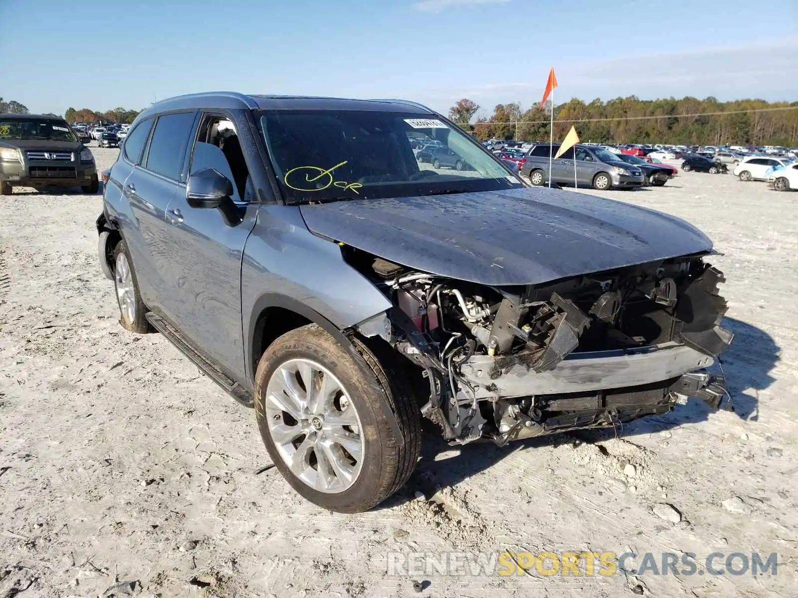 1 Photograph of a damaged car 5TDYZRAH5LS028671 TOYOTA HIGHLANDER 2020