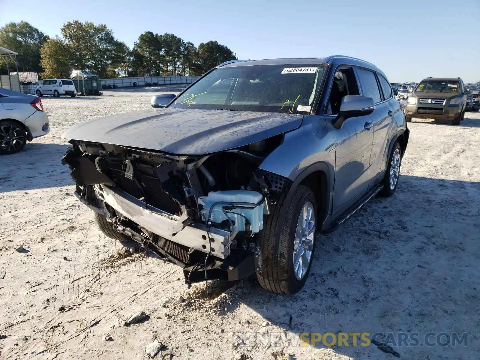 2 Photograph of a damaged car 5TDYZRAH5LS028671 TOYOTA HIGHLANDER 2020