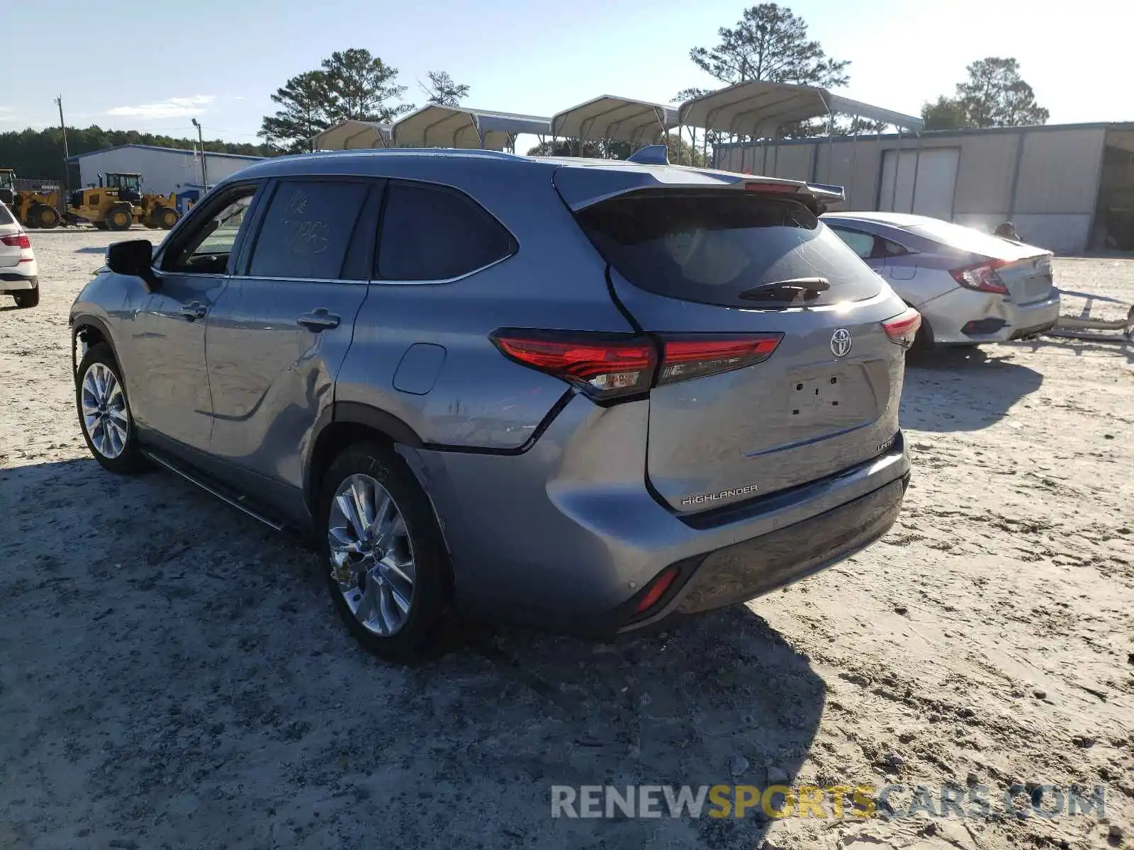 3 Photograph of a damaged car 5TDYZRAH5LS028671 TOYOTA HIGHLANDER 2020