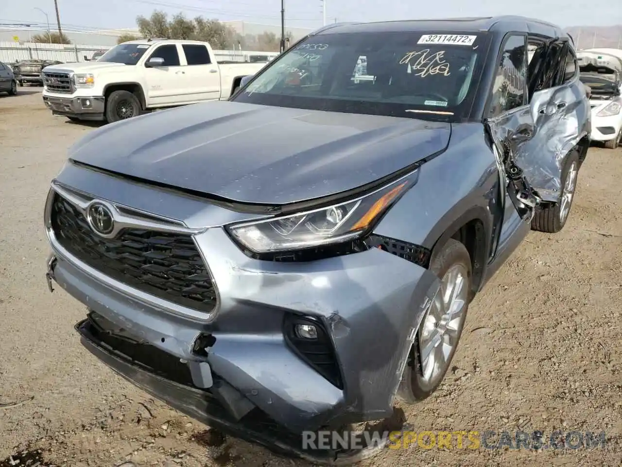 2 Photograph of a damaged car 5TDYZRAH6LS009272 TOYOTA HIGHLANDER 2020