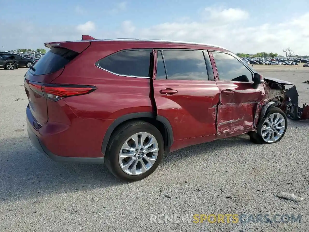 3 Photograph of a damaged car 5TDYZRAH7LS004226 TOYOTA HIGHLANDER 2020