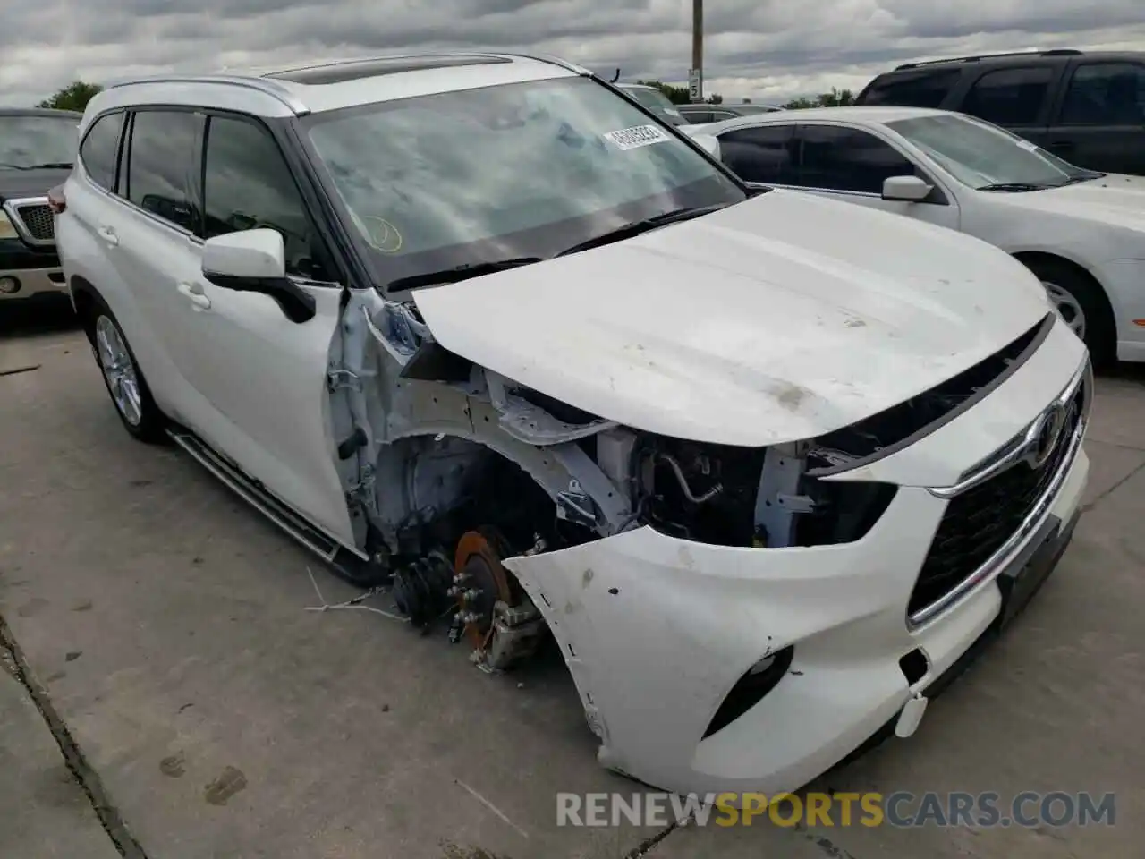 1 Photograph of a damaged car 5TDYZRAH8LS002470 TOYOTA HIGHLANDER 2020