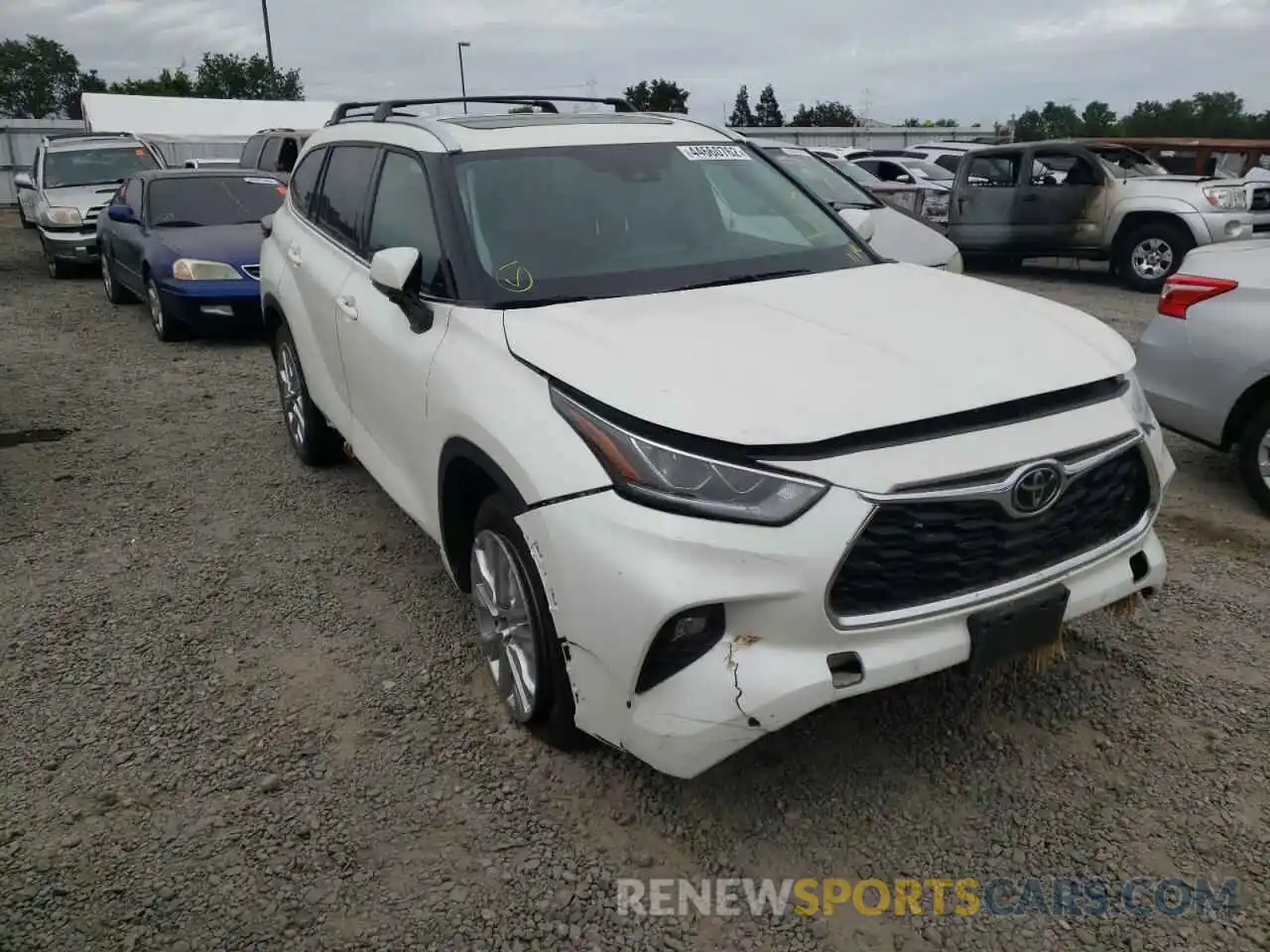 9 Photograph of a damaged car 5TDYZRAH8LS014344 TOYOTA HIGHLANDER 2020