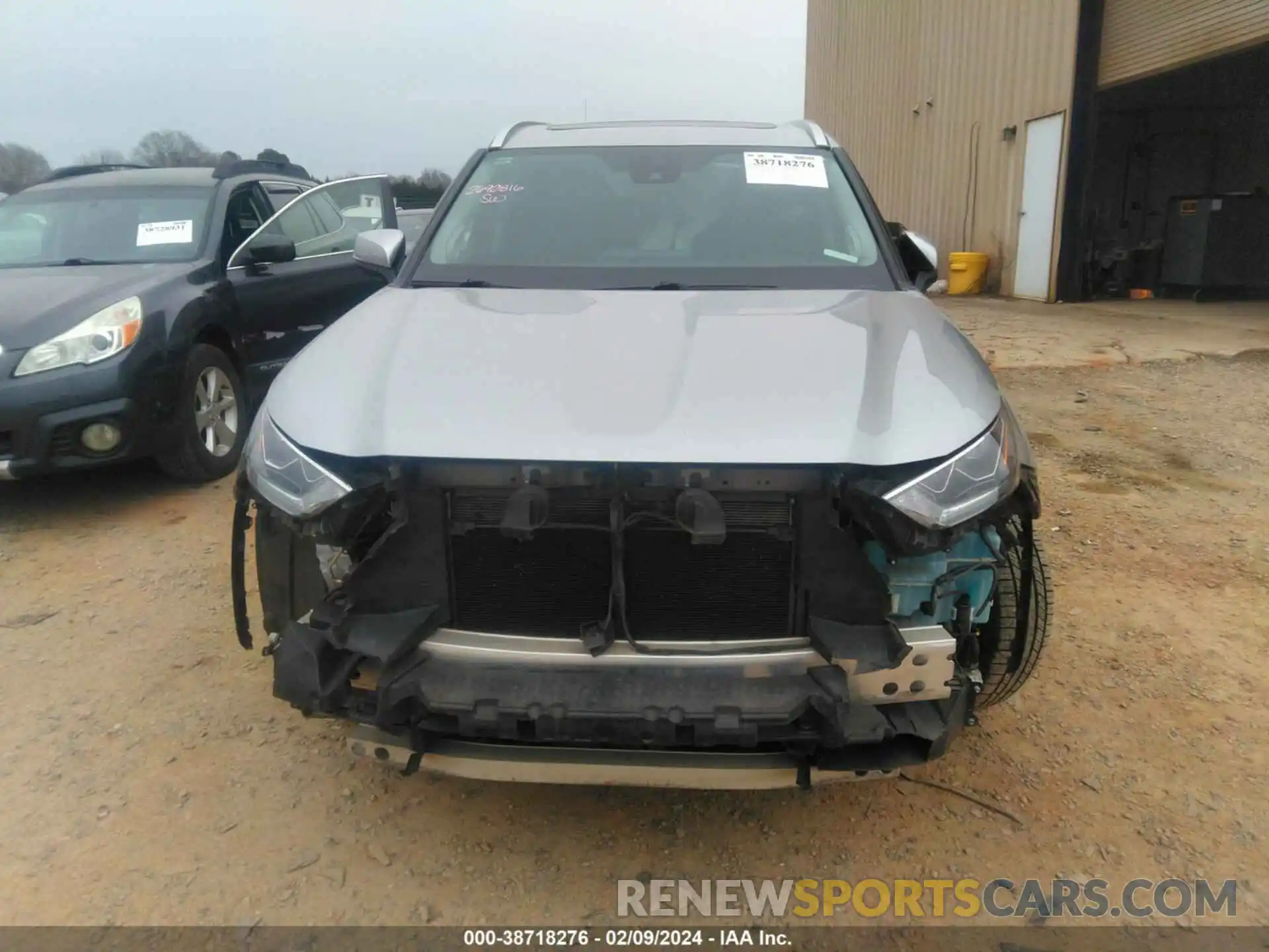 13 Photograph of a damaged car 5TDYZRAH8LS014540 TOYOTA HIGHLANDER 2020