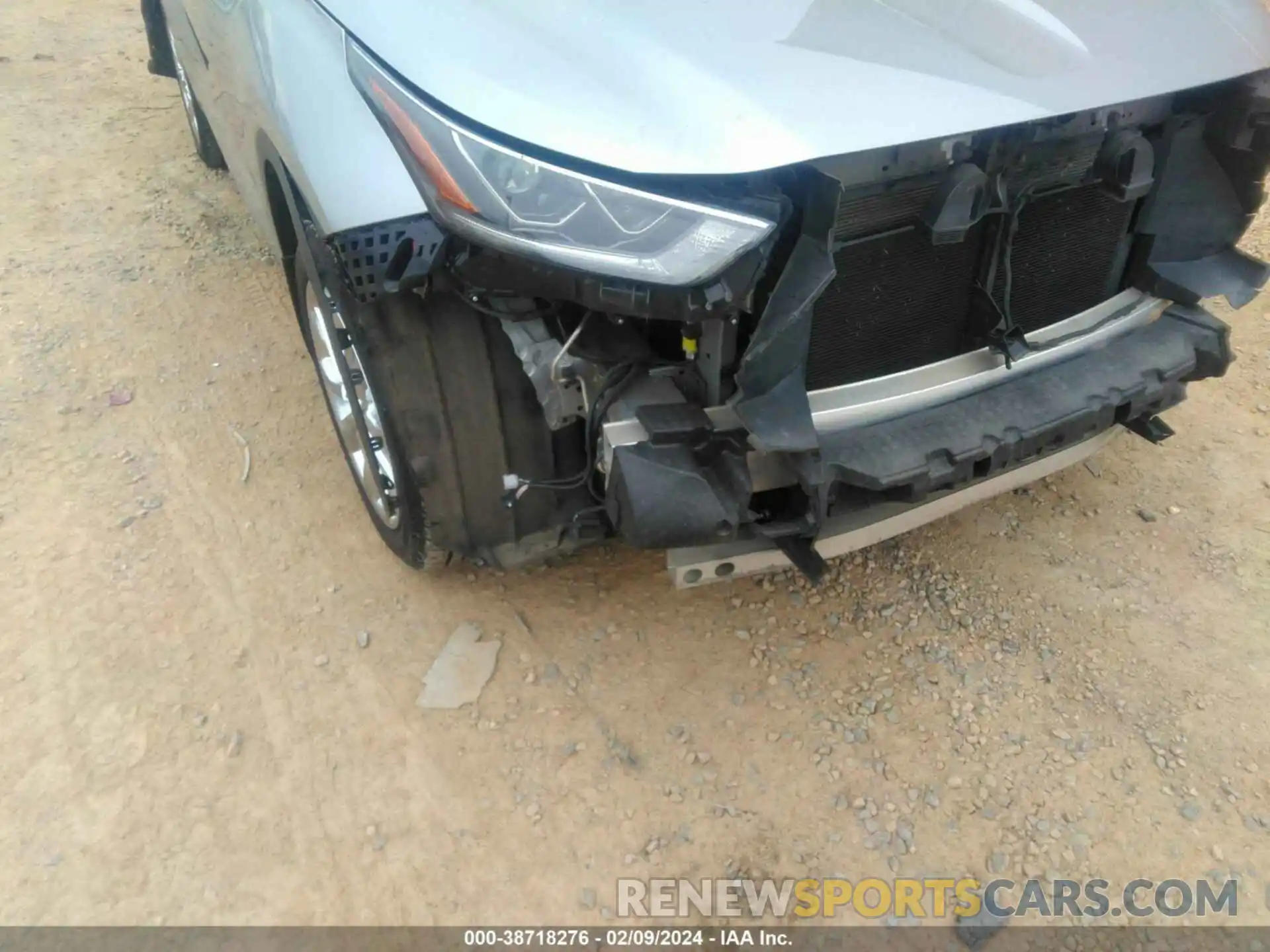 6 Photograph of a damaged car 5TDYZRAH8LS014540 TOYOTA HIGHLANDER 2020