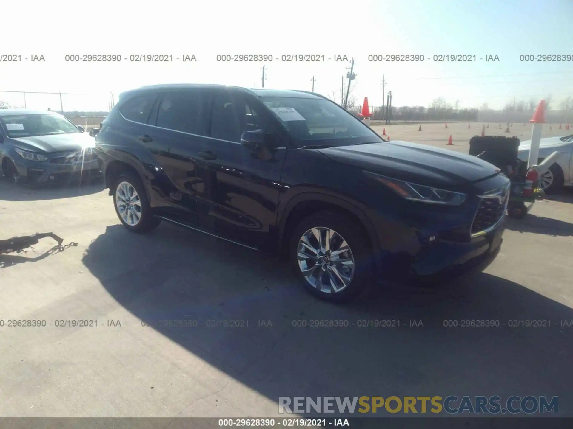 1 Photograph of a damaged car 5TDYZRAH8LS031192 TOYOTA HIGHLANDER 2020