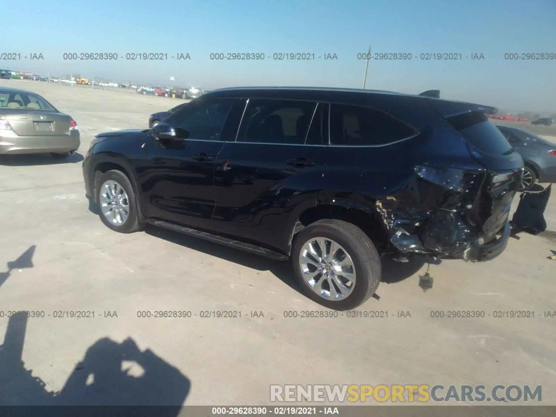 3 Photograph of a damaged car 5TDYZRAH8LS031192 TOYOTA HIGHLANDER 2020