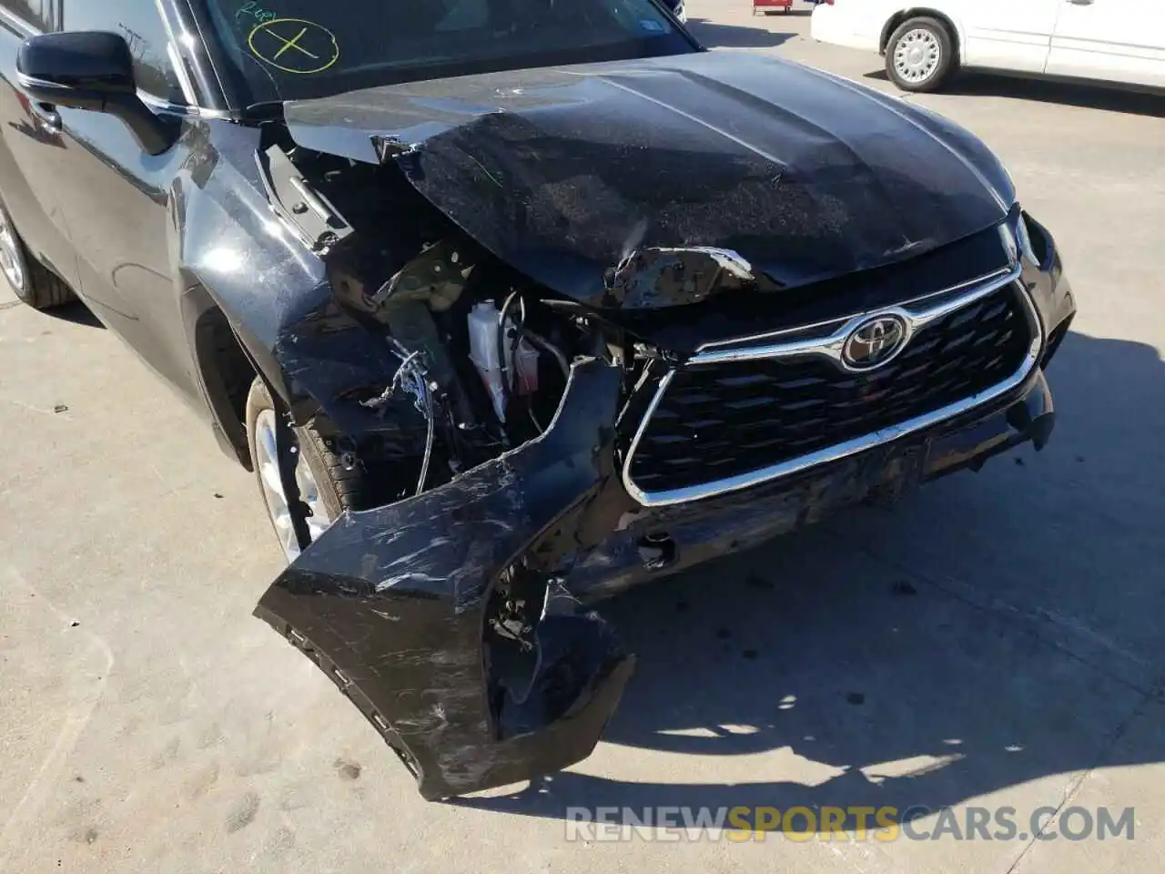 9 Photograph of a damaged car 5TDYZRAH9LS022775 TOYOTA HIGHLANDER 2020