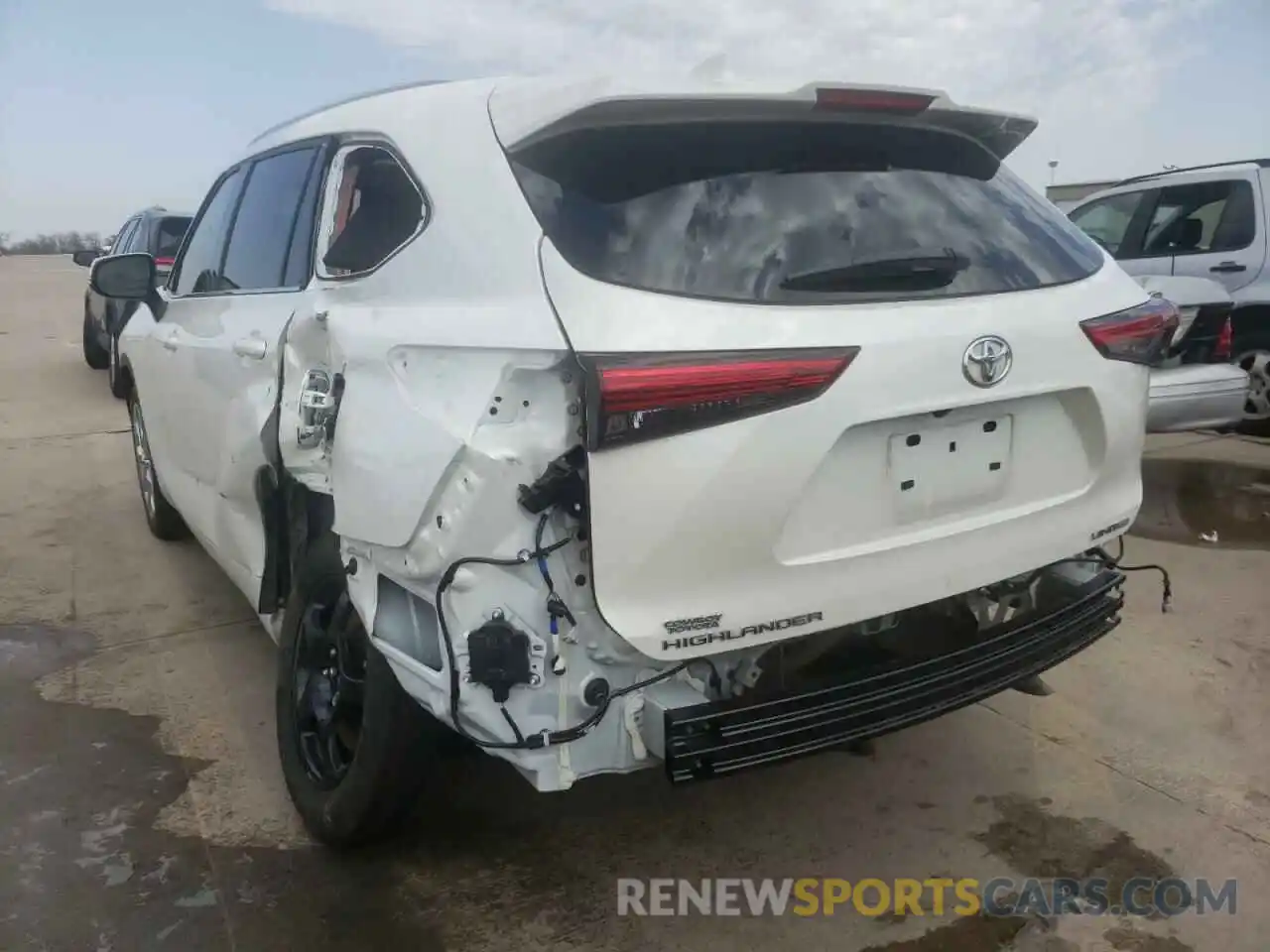 3 Photograph of a damaged car 5TDYZRAHXLS007802 TOYOTA HIGHLANDER 2020