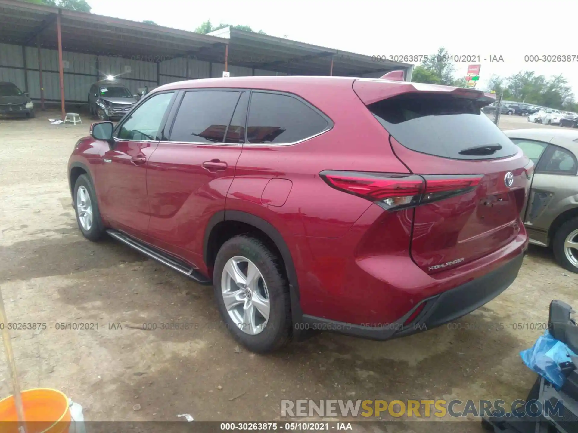 3 Photograph of a damaged car 5TDZARAH4LS500886 TOYOTA HIGHLANDER 2020