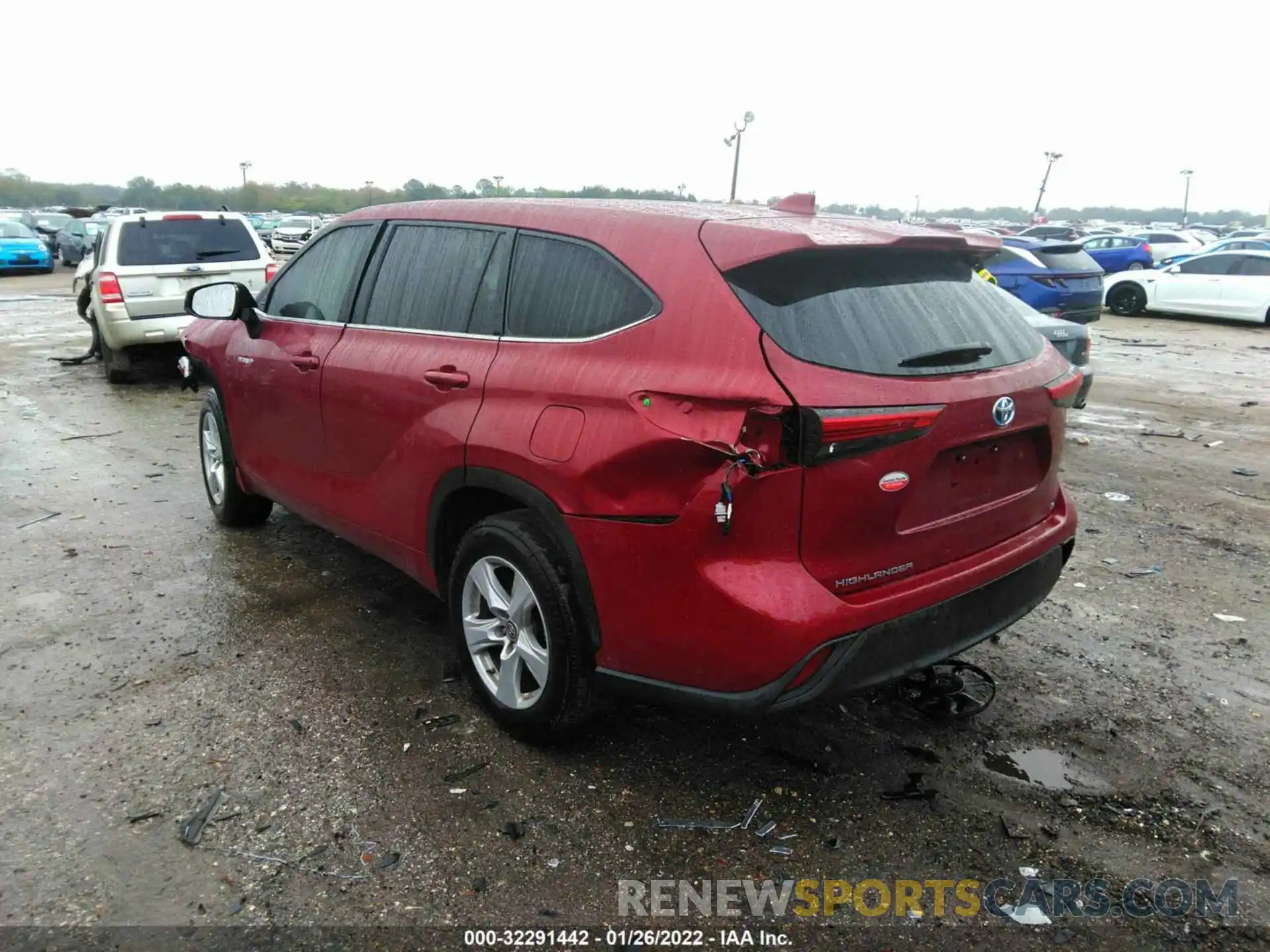 3 Photograph of a damaged car 5TDZARAH4LS501147 TOYOTA HIGHLANDER 2020