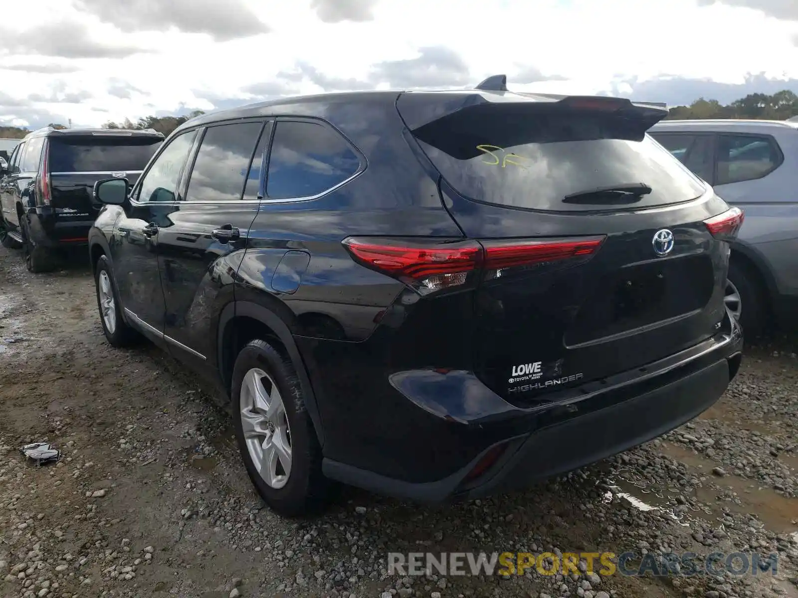 3 Photograph of a damaged car 5TDZARAH9LS500897 TOYOTA HIGHLANDER 2020