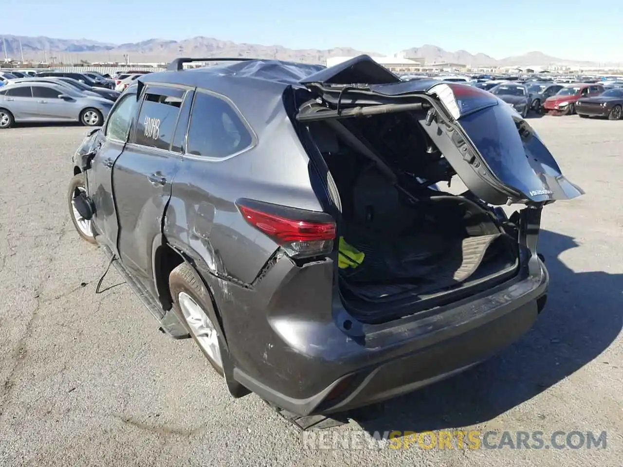 3 Photograph of a damaged car 5TDZARAHXLS503243 TOYOTA HIGHLANDER 2020